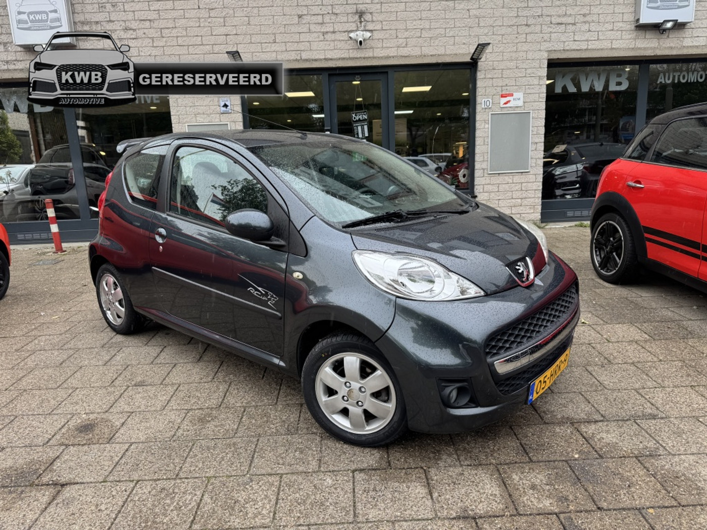 Peugeot Peugeot 107 1.0-12V 3Drs Airco 4Nw Banden Carplay NAP 2009 - voorkant