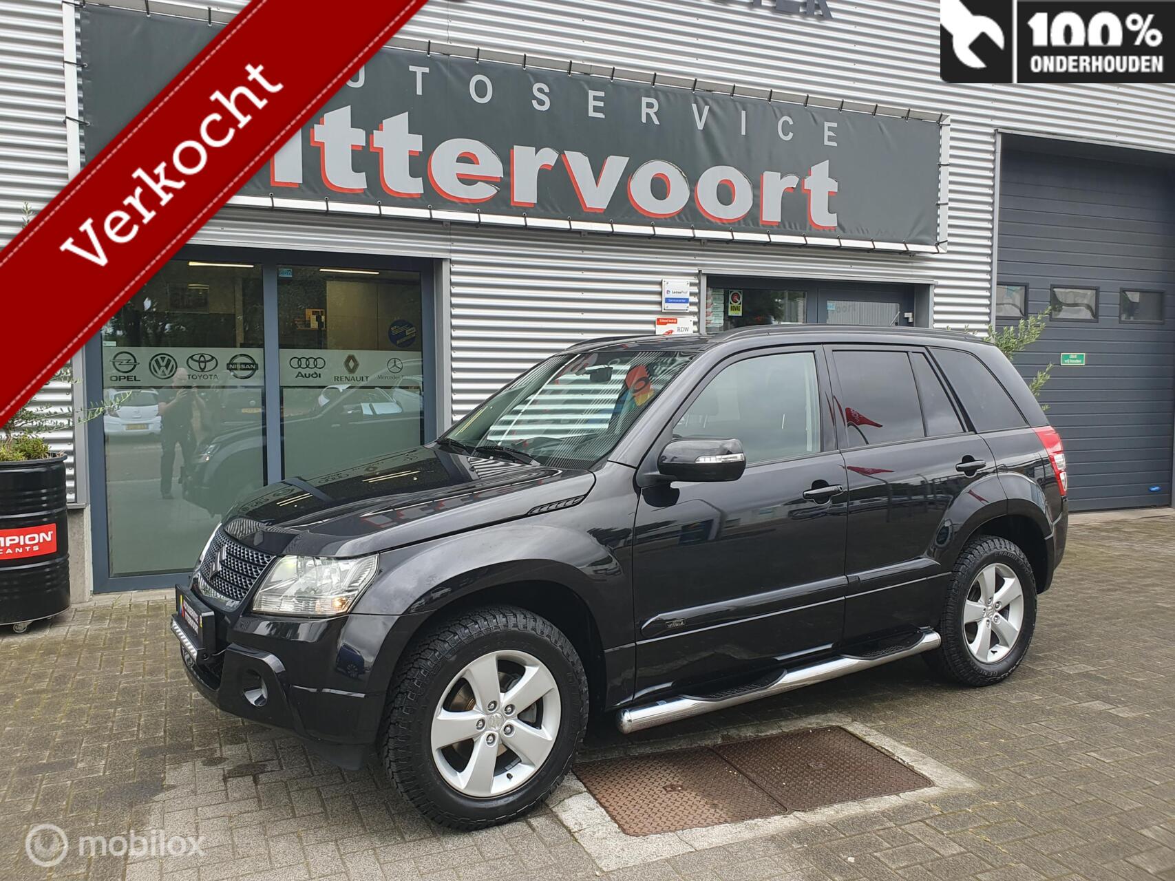 Suzuki Grand Vitara 2.4 Exclusive 2011 - voorkant