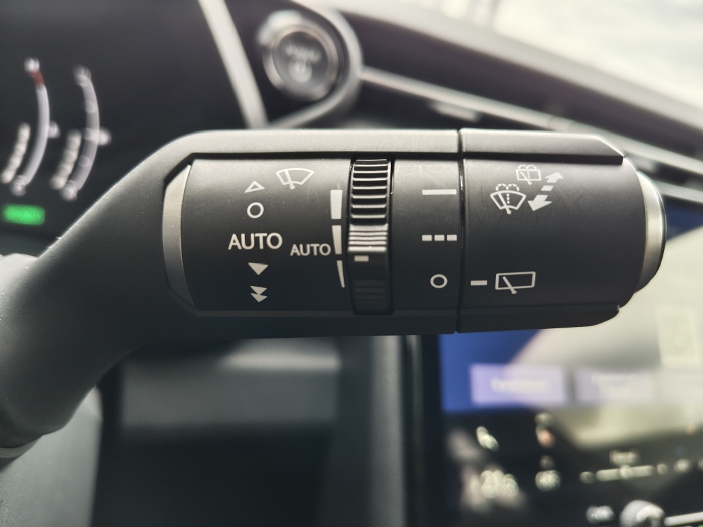 Foto van Lexus Lexus LBX