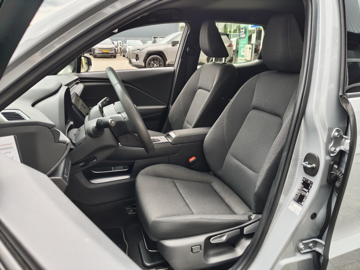 Foto van Lexus Lexus LBX