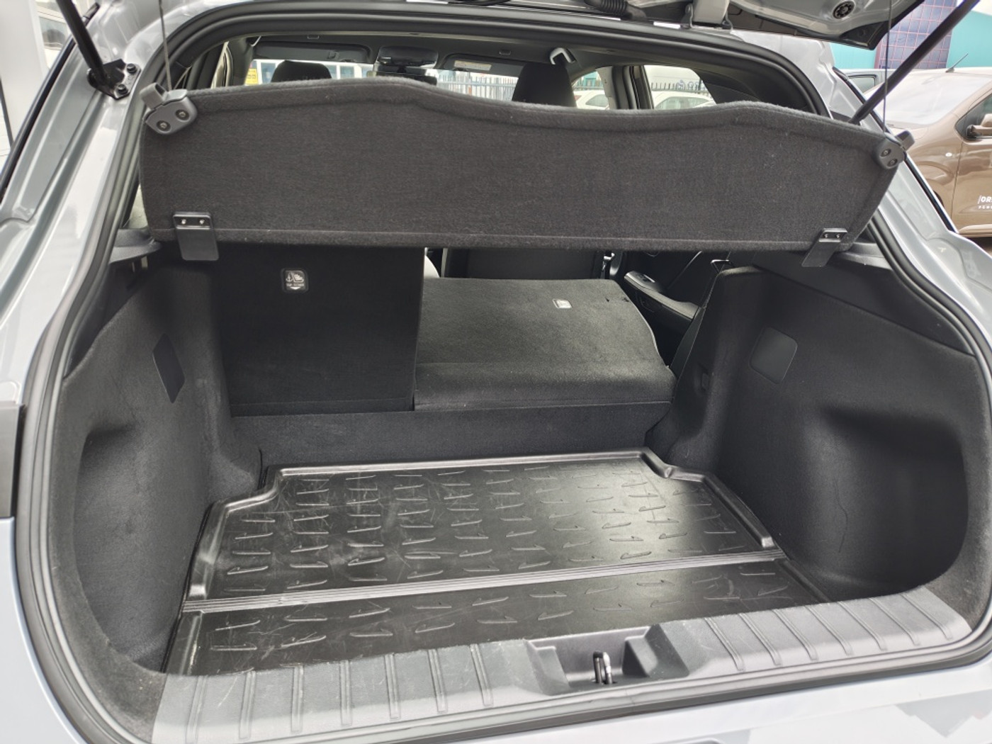 Foto van Lexus Lexus LBX