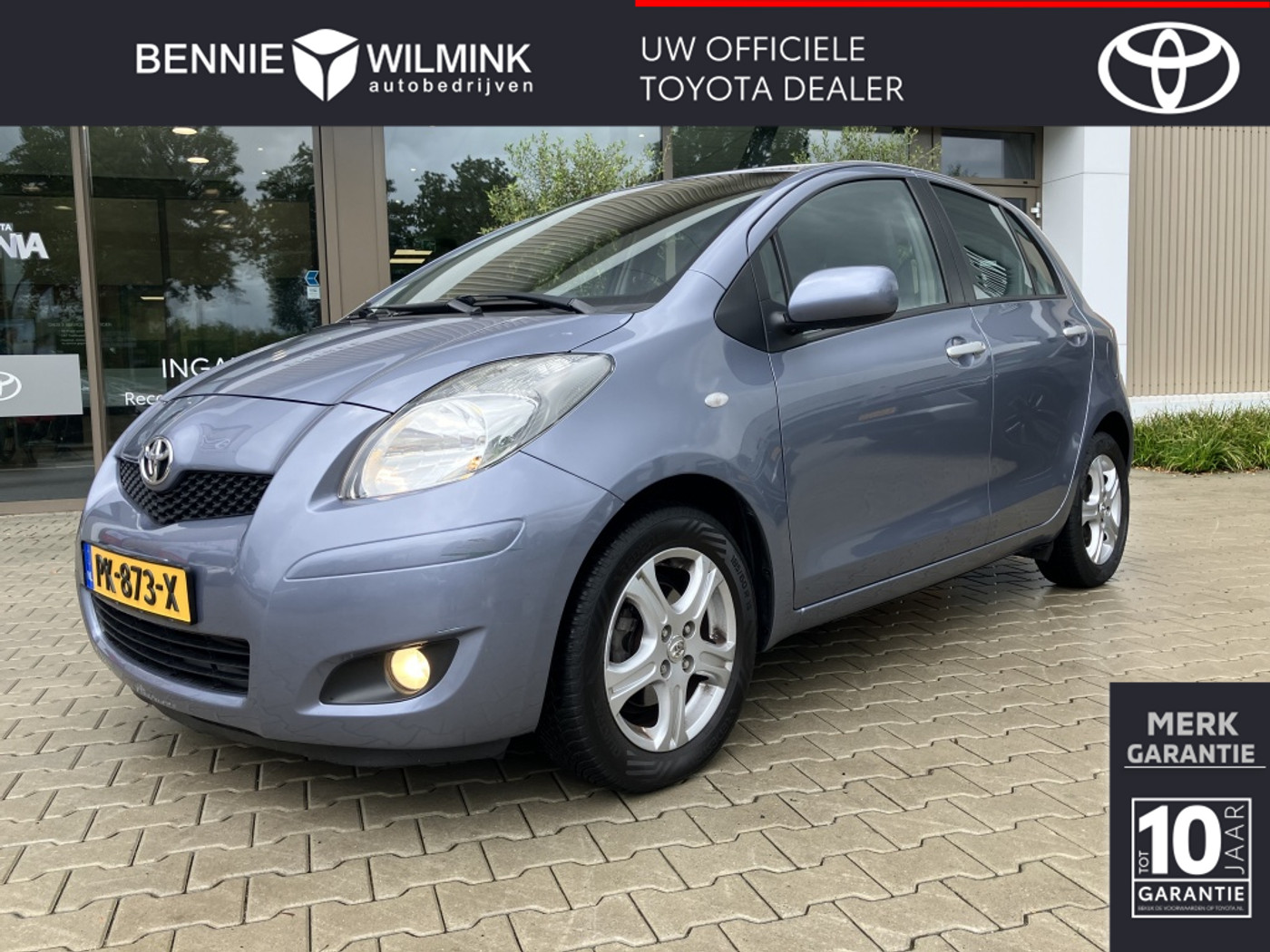 Toyota Toyota Yaris 1.3 VVTi Aspiration | Airco | PDC achter | Leder (84852km) 2010 - voorkant