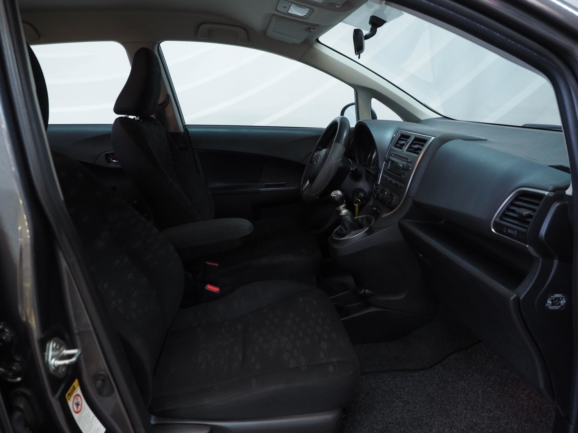 Foto van Subaru Trezia