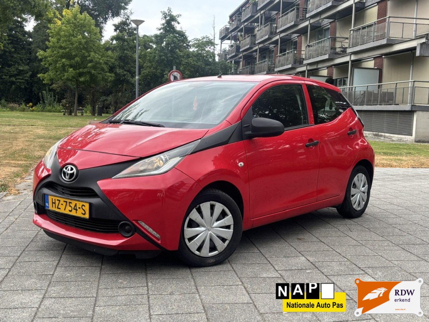 Toyota Toyota Aygo 1.0 VVT-i x-now / Jaar APK / Probleemloos 2016 - voorkant