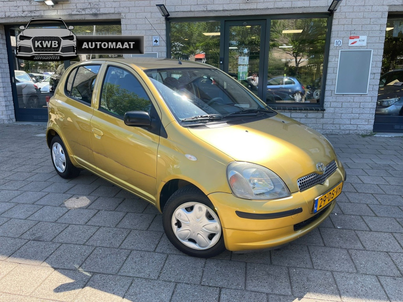 Toyota Toyota Yaris 1.3-16V 5Drs Airco Automaat Nieuwe Apk NAP 1999 - voorkant