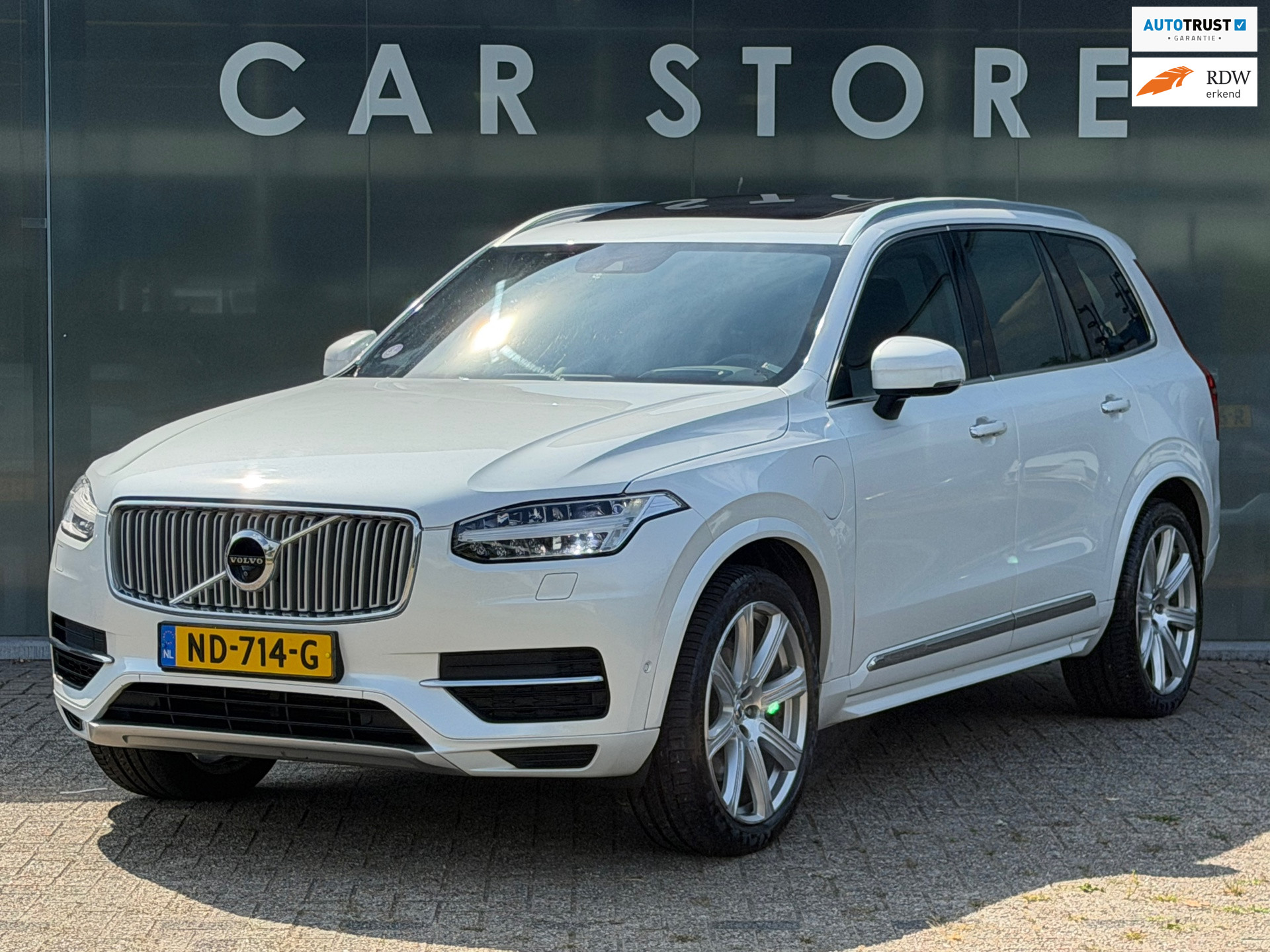 Volvo Xc90 T8 Twin Engine 2.0 T8 Twin Engine AWD Inscription 7 P Bowers & Wi Trekhaak 2016 - voorkant