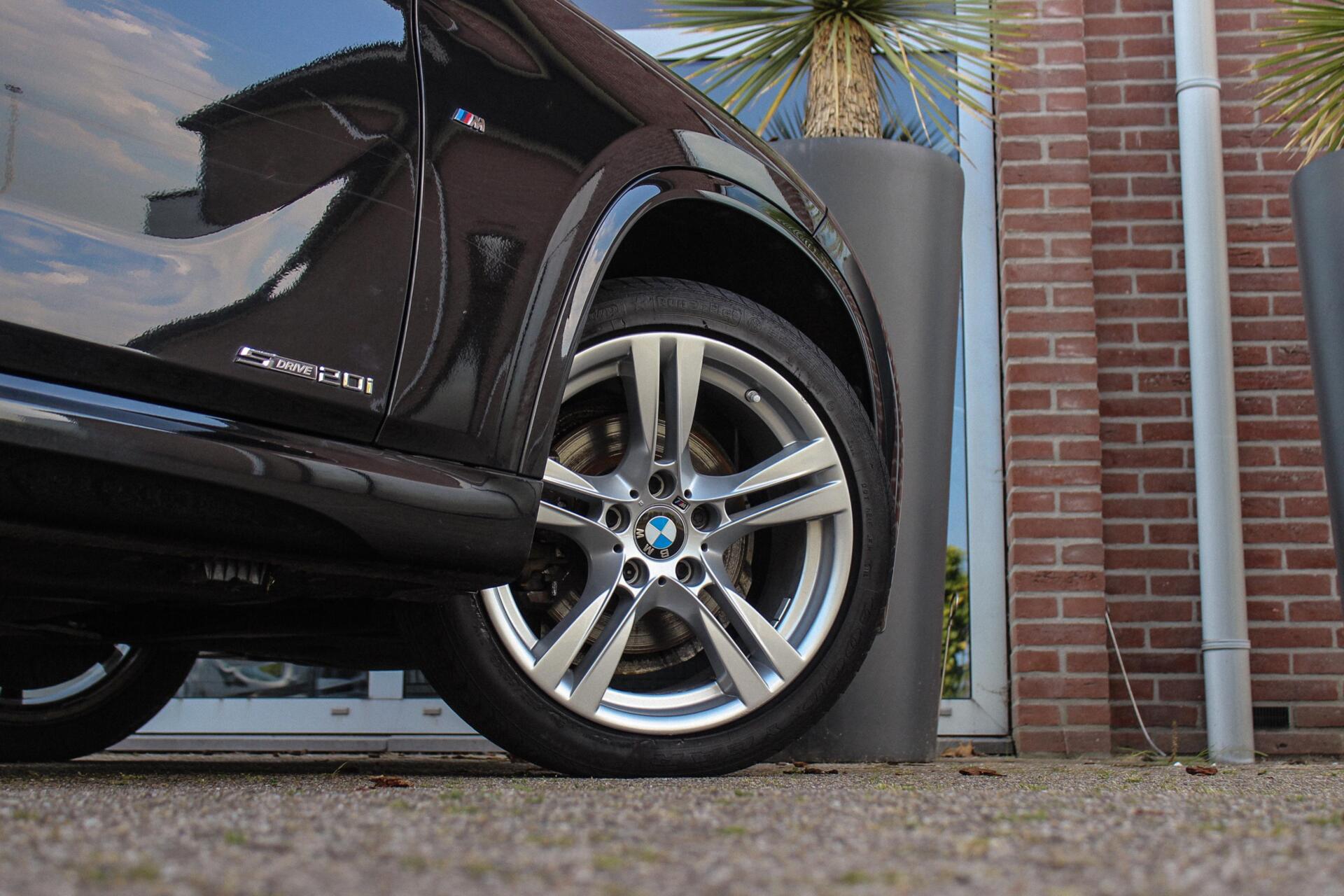 Foto van BMW X1 Sdrive20i