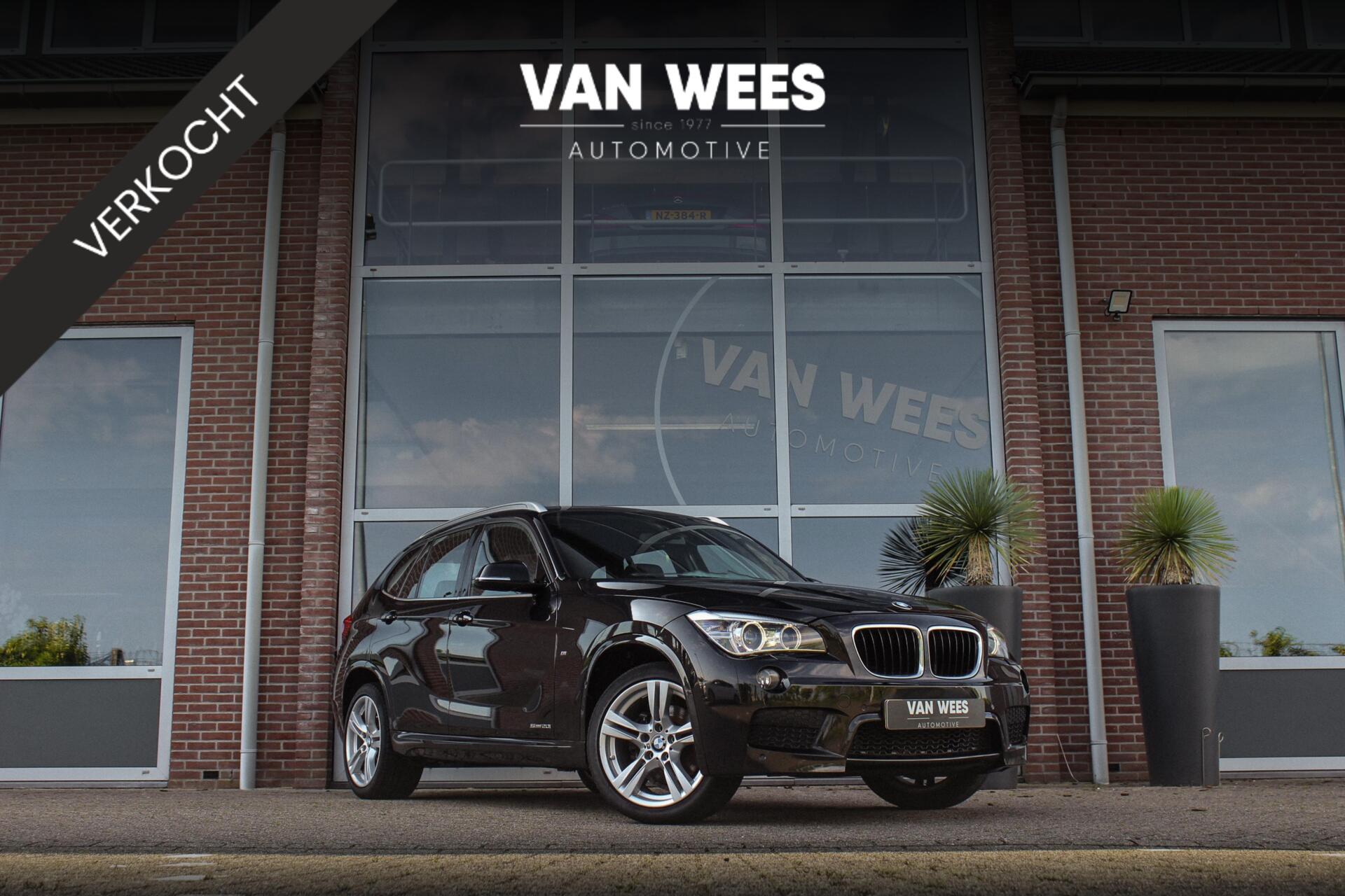 BMW X1 Sdrive20i sDrive20i High Executive M sport | 2e eigenaar | NL auto | Xenon | Cruise control | Navigatie Professional | Climate control | Stoelverwarming | Bluetooth | Trekhaak afneembaar 2014 - voorkant
