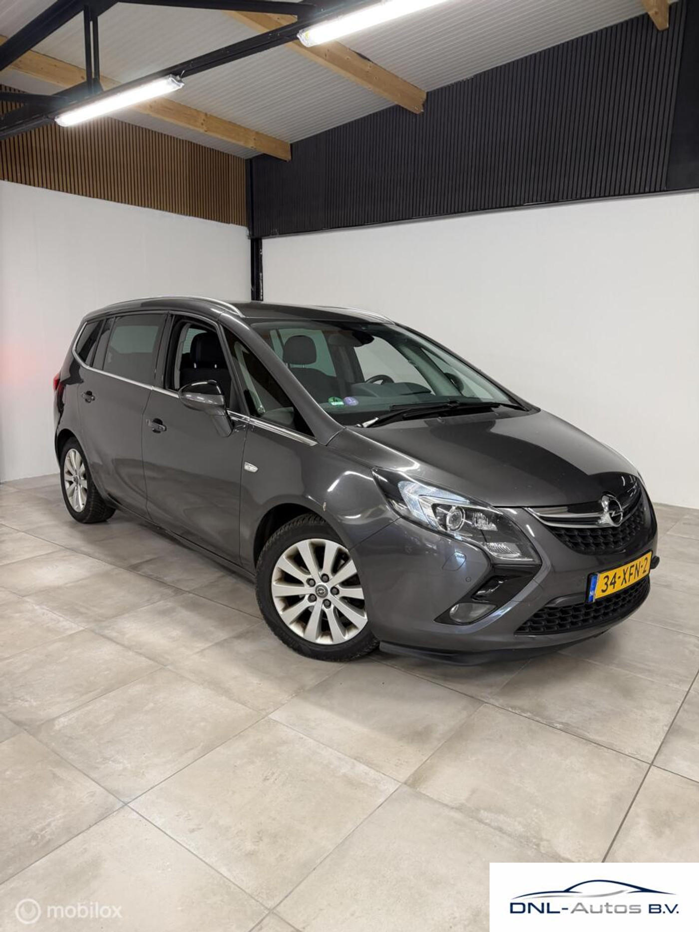 Opel Zafira Tourer 1.4 Business Edition 7p. 2012 - voorkant