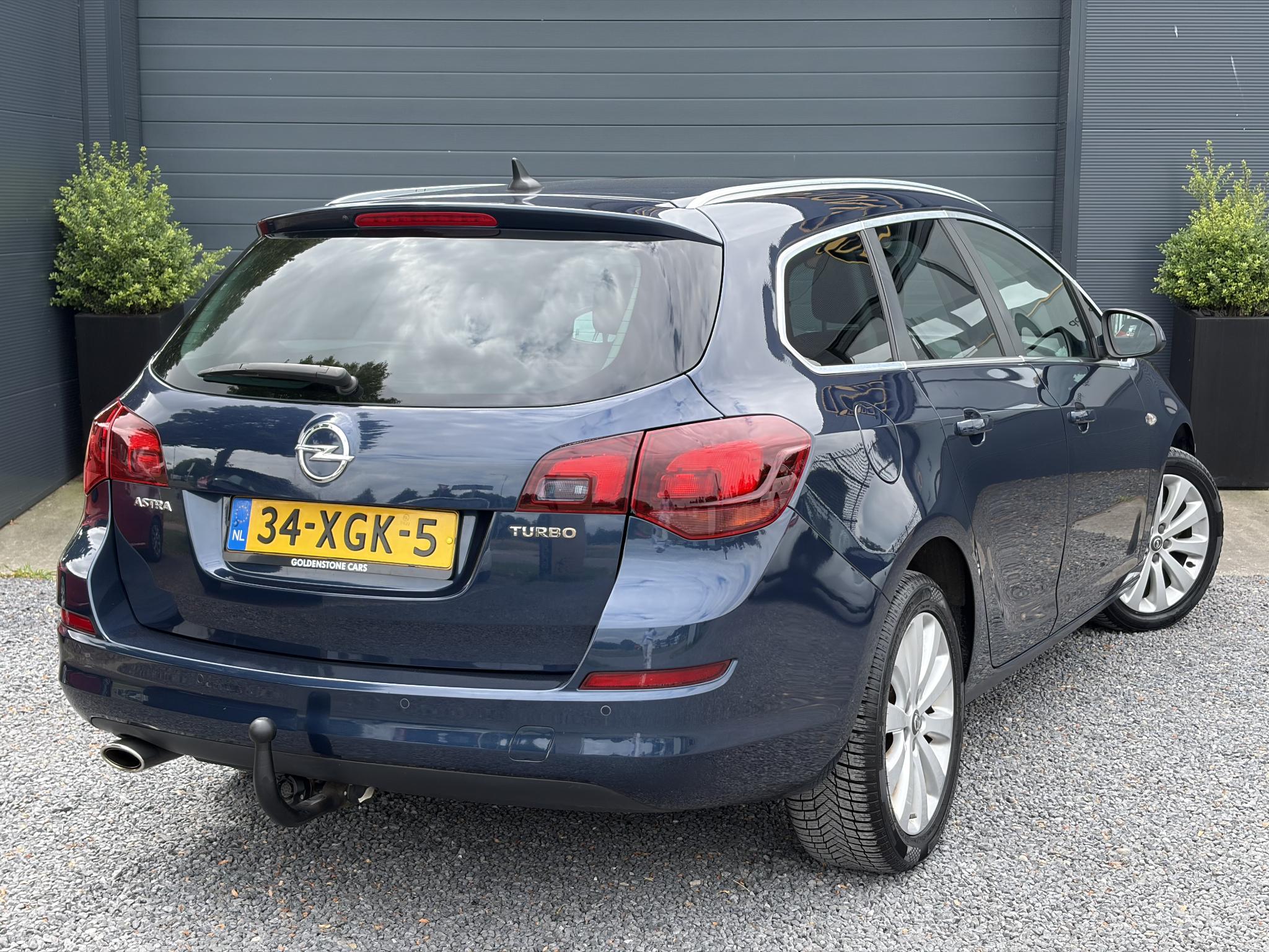 Foto van Opel Astra Sports Tourer