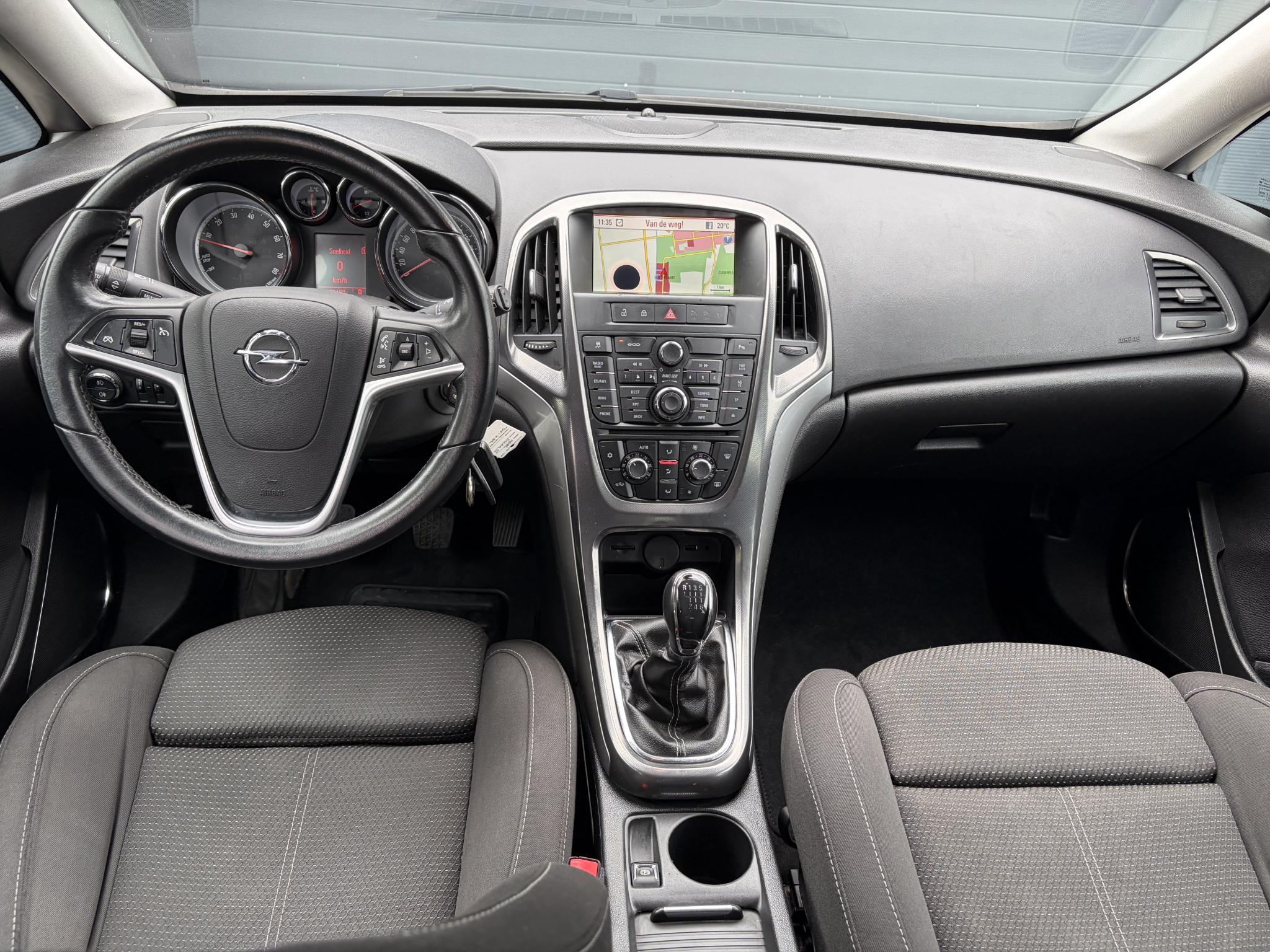 Foto van Opel Astra Sports Tourer