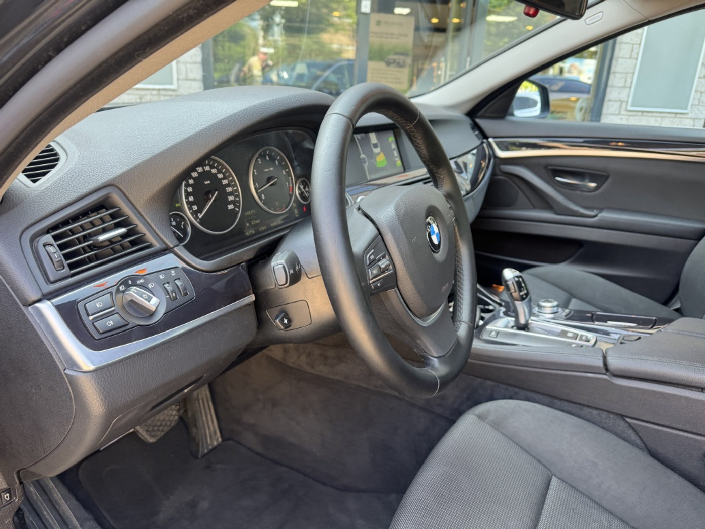Foto van BMW 523i
