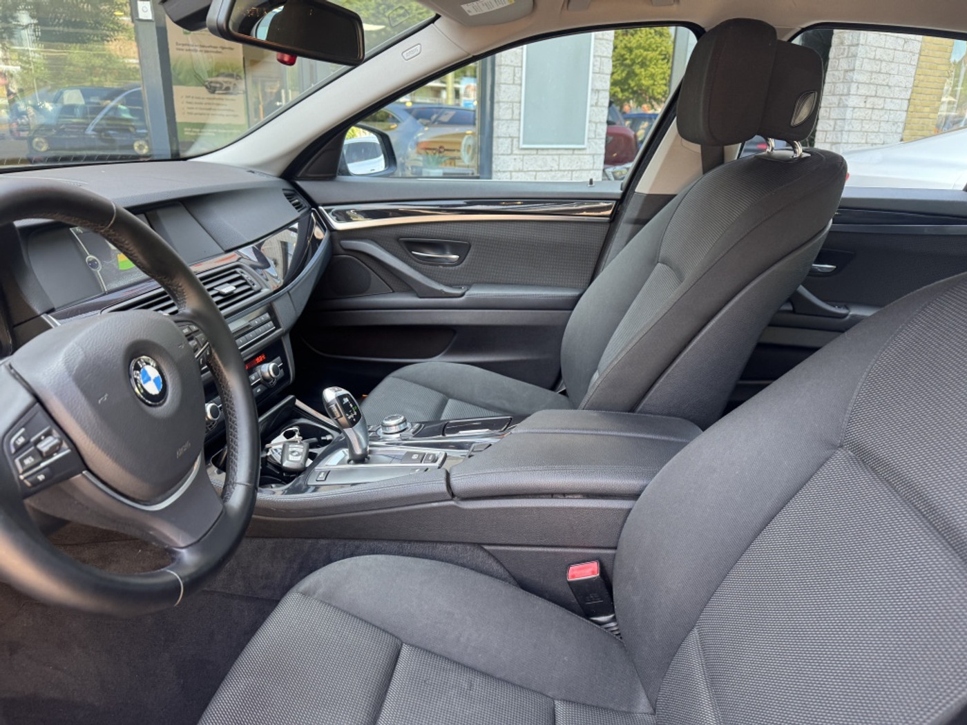 Foto van BMW 523i