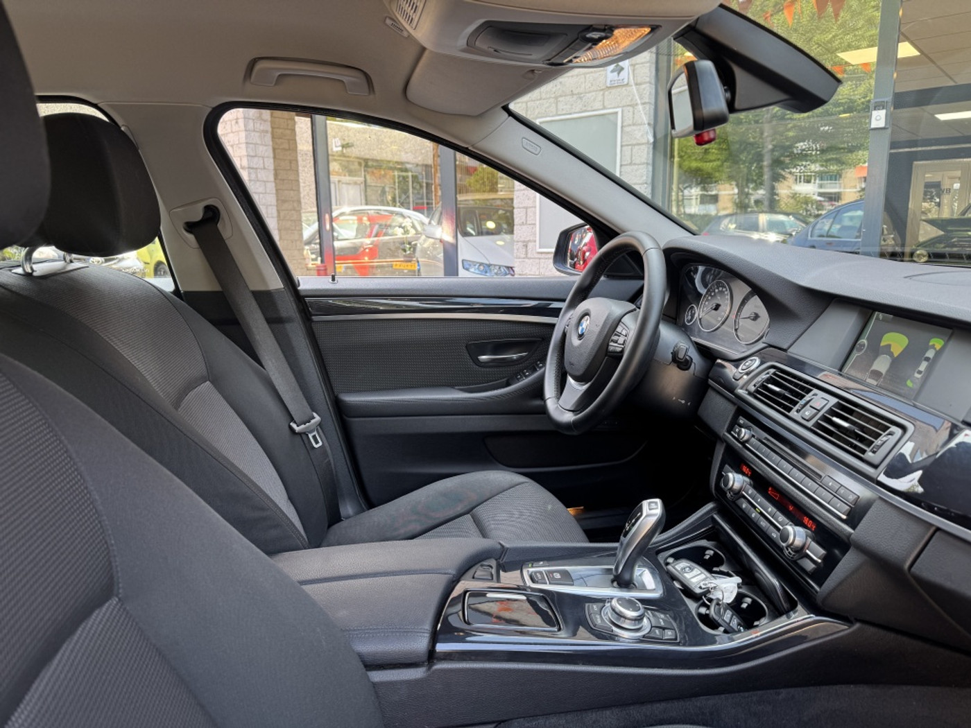 Foto van BMW 523i