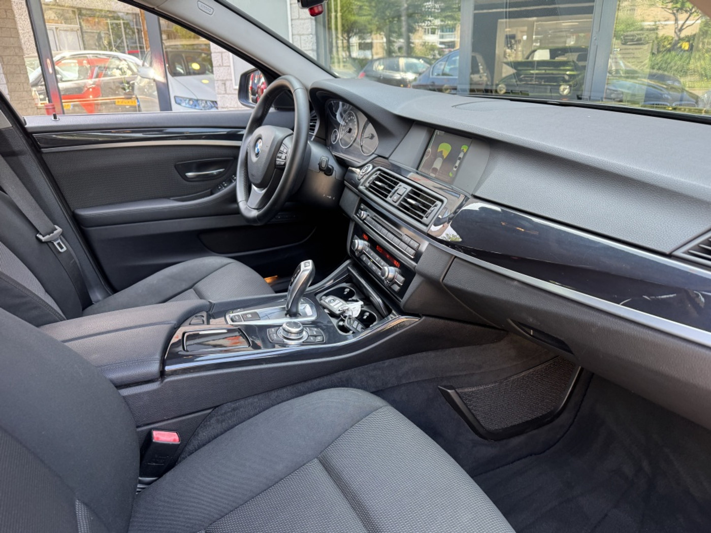 Foto van BMW 523i