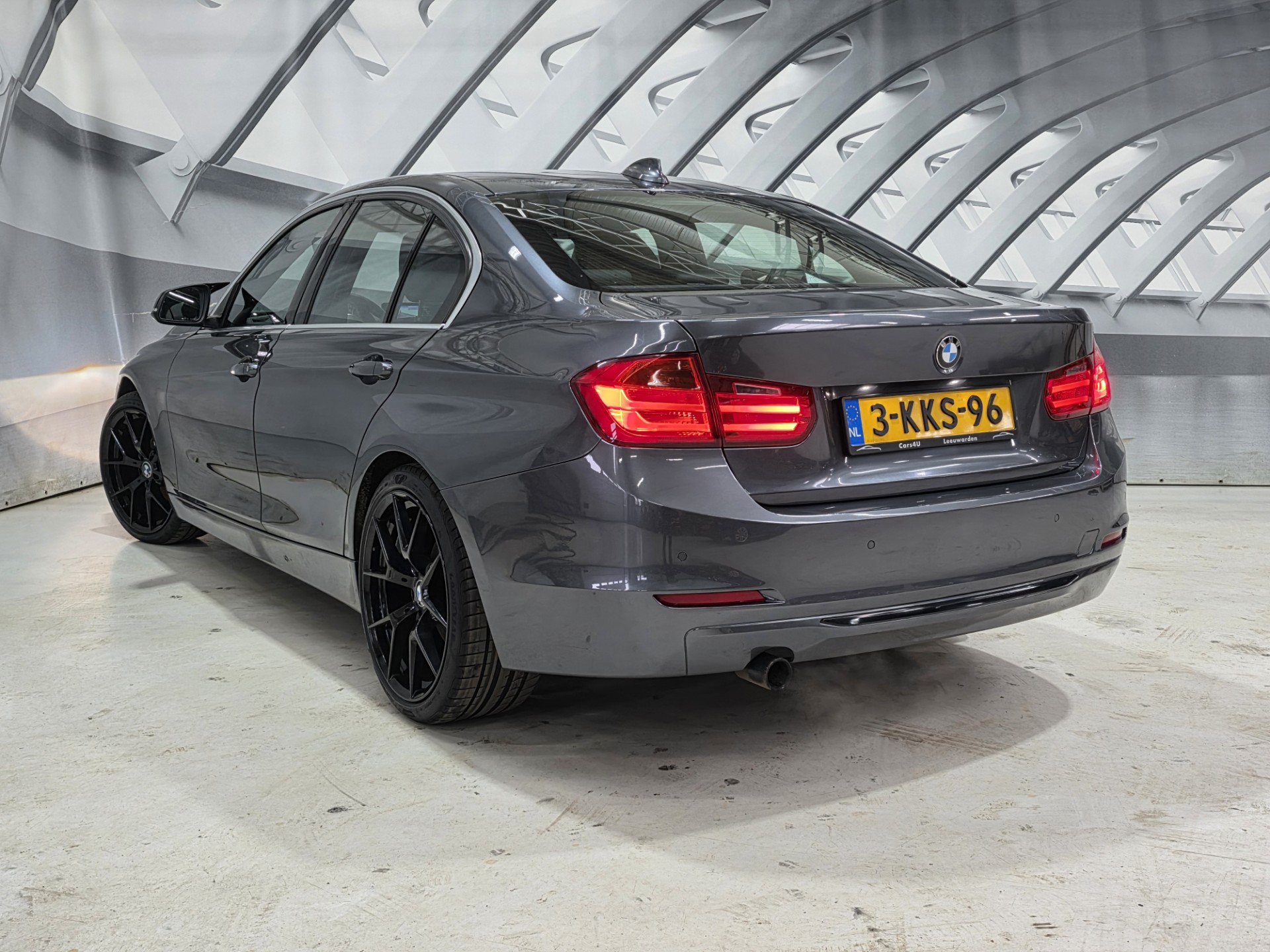 Foto van BMW 320i Ed