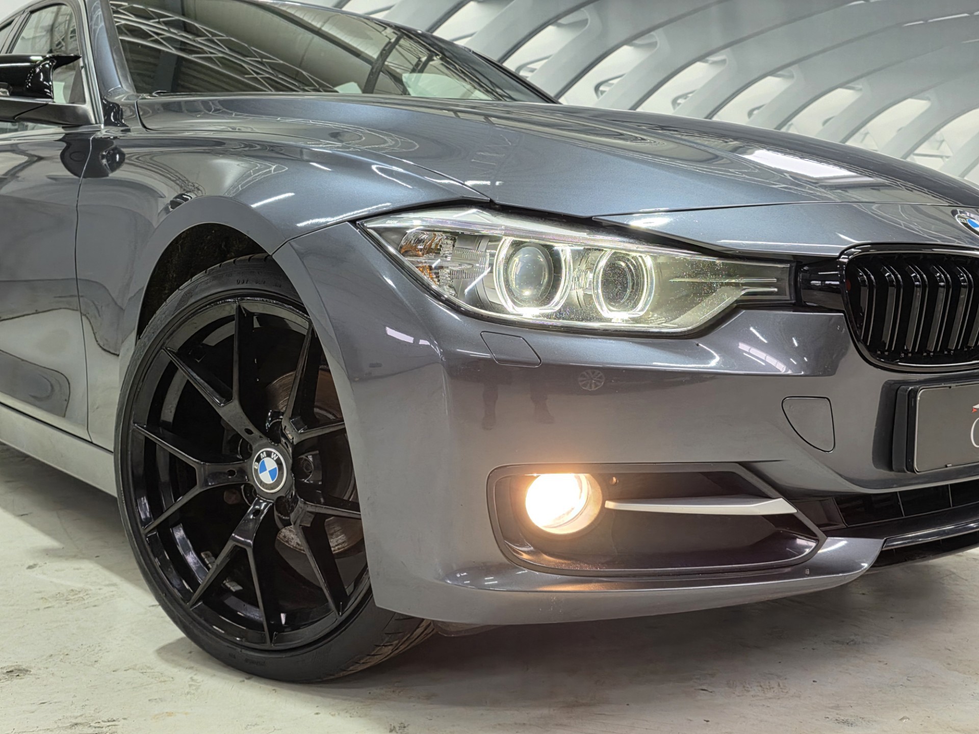 Foto van BMW 320i Ed