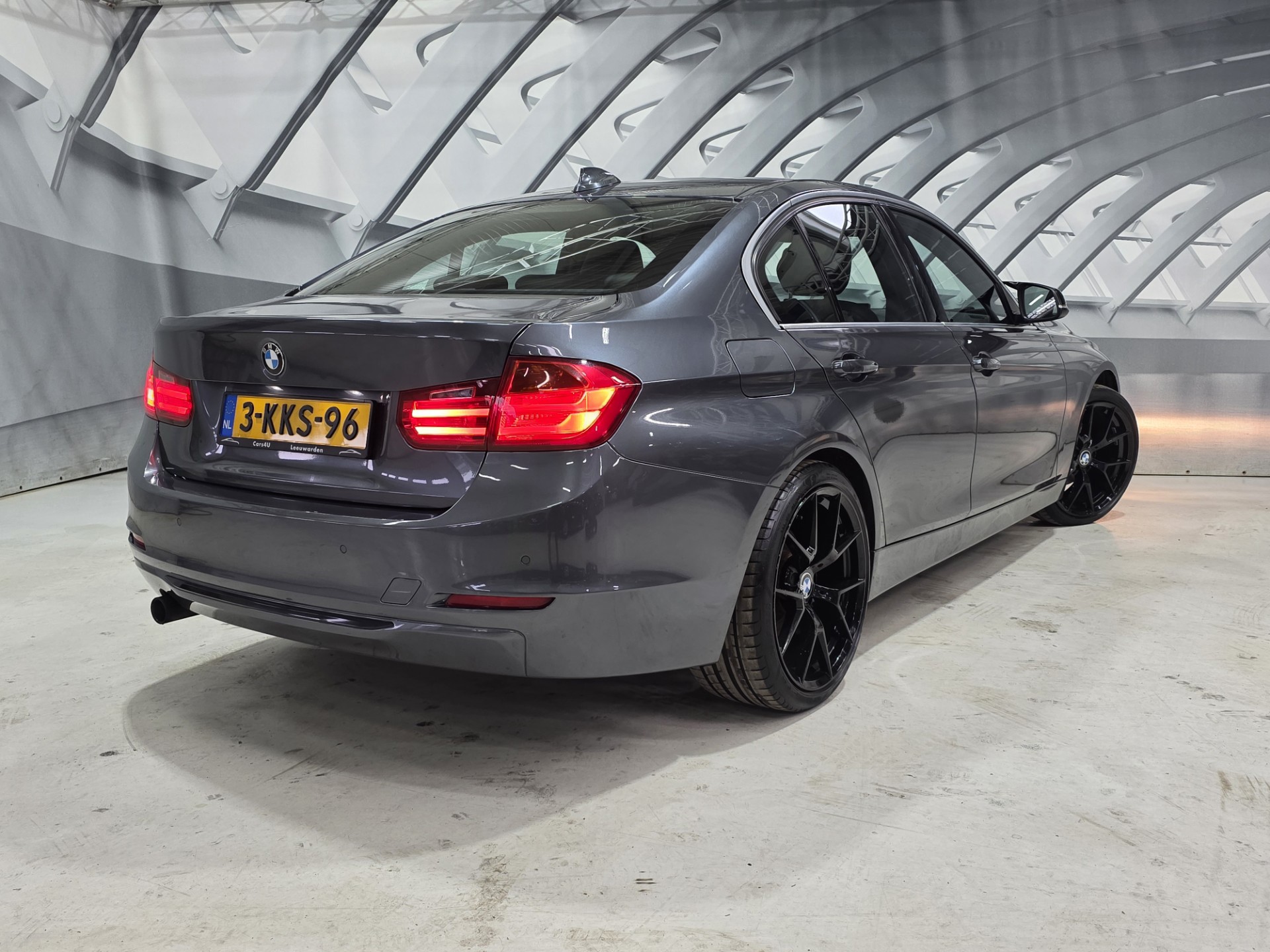 Foto van BMW 320i Ed