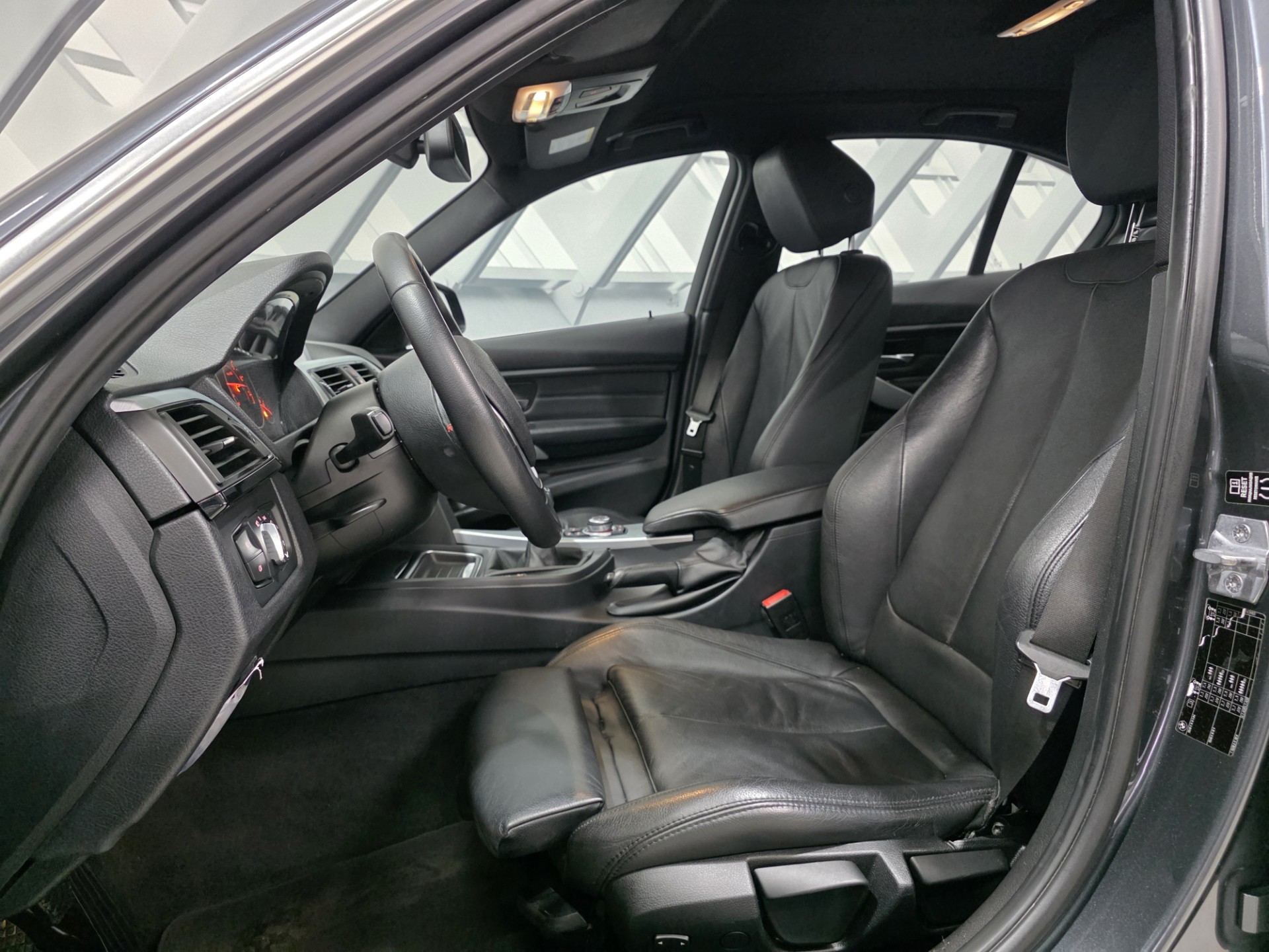 Foto van BMW 320i Ed