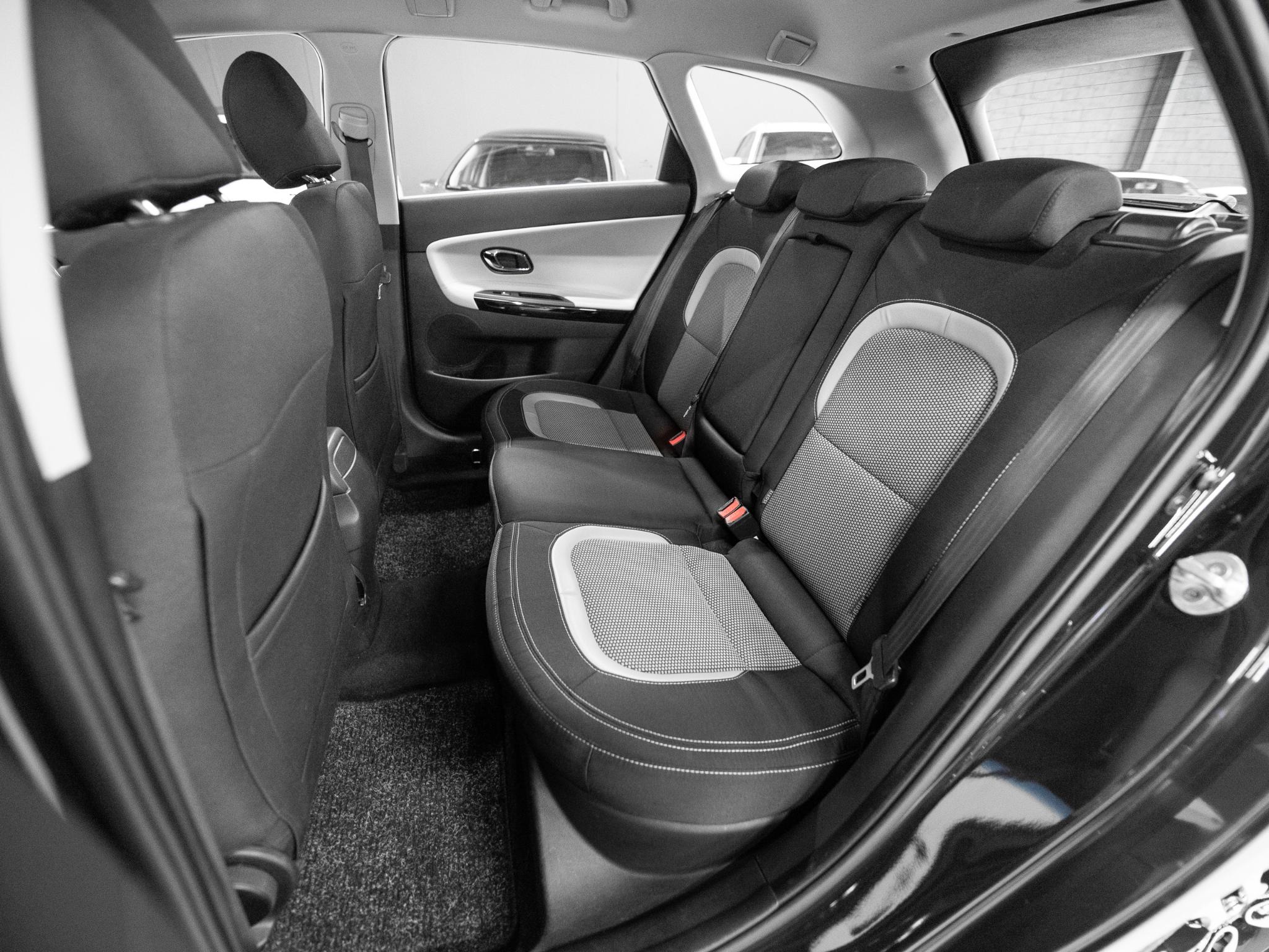 Foto van Kia Cee D