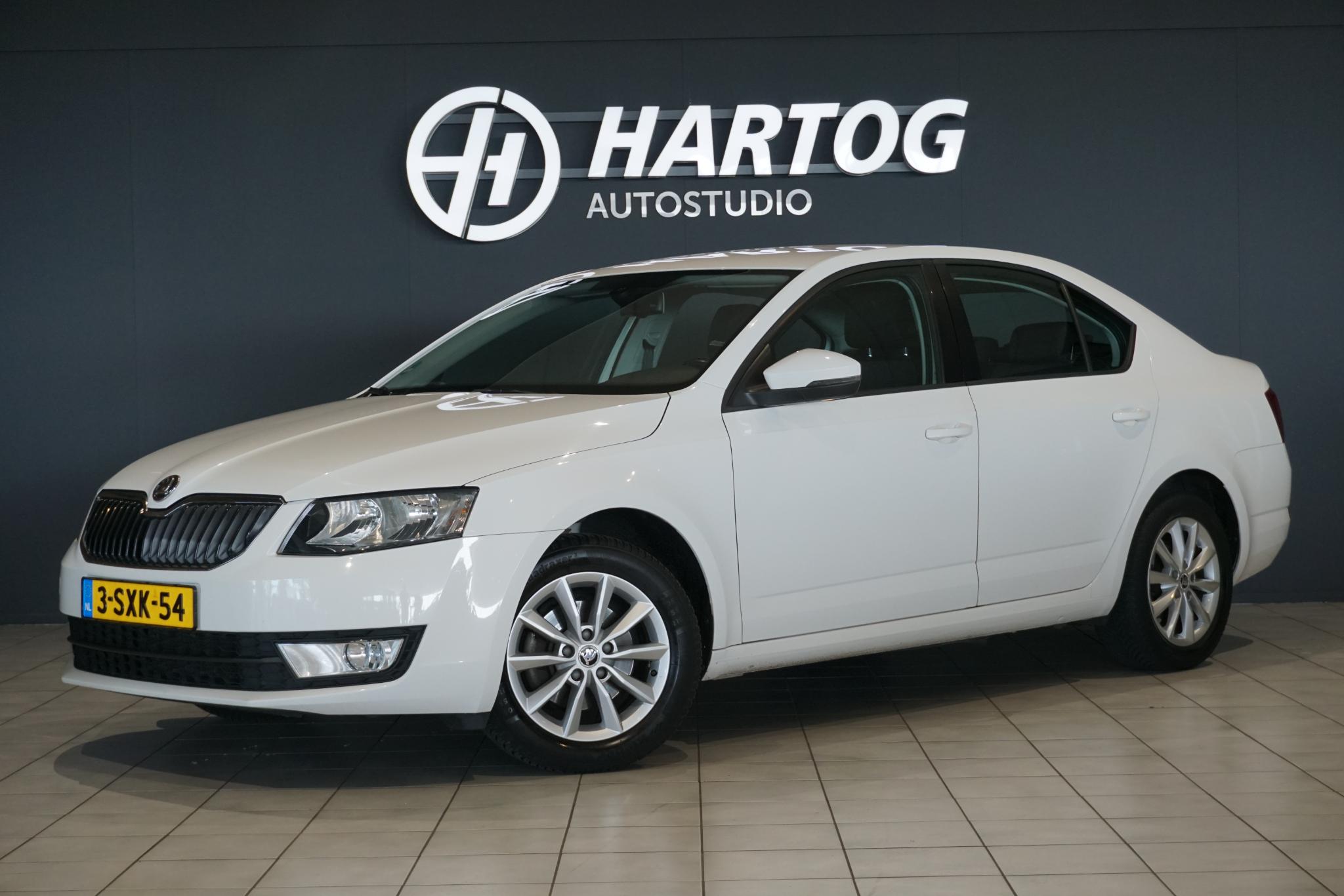 Skoda Octavia 1.2 TSI Greentech Ambition Businessline 2013 - voorkant