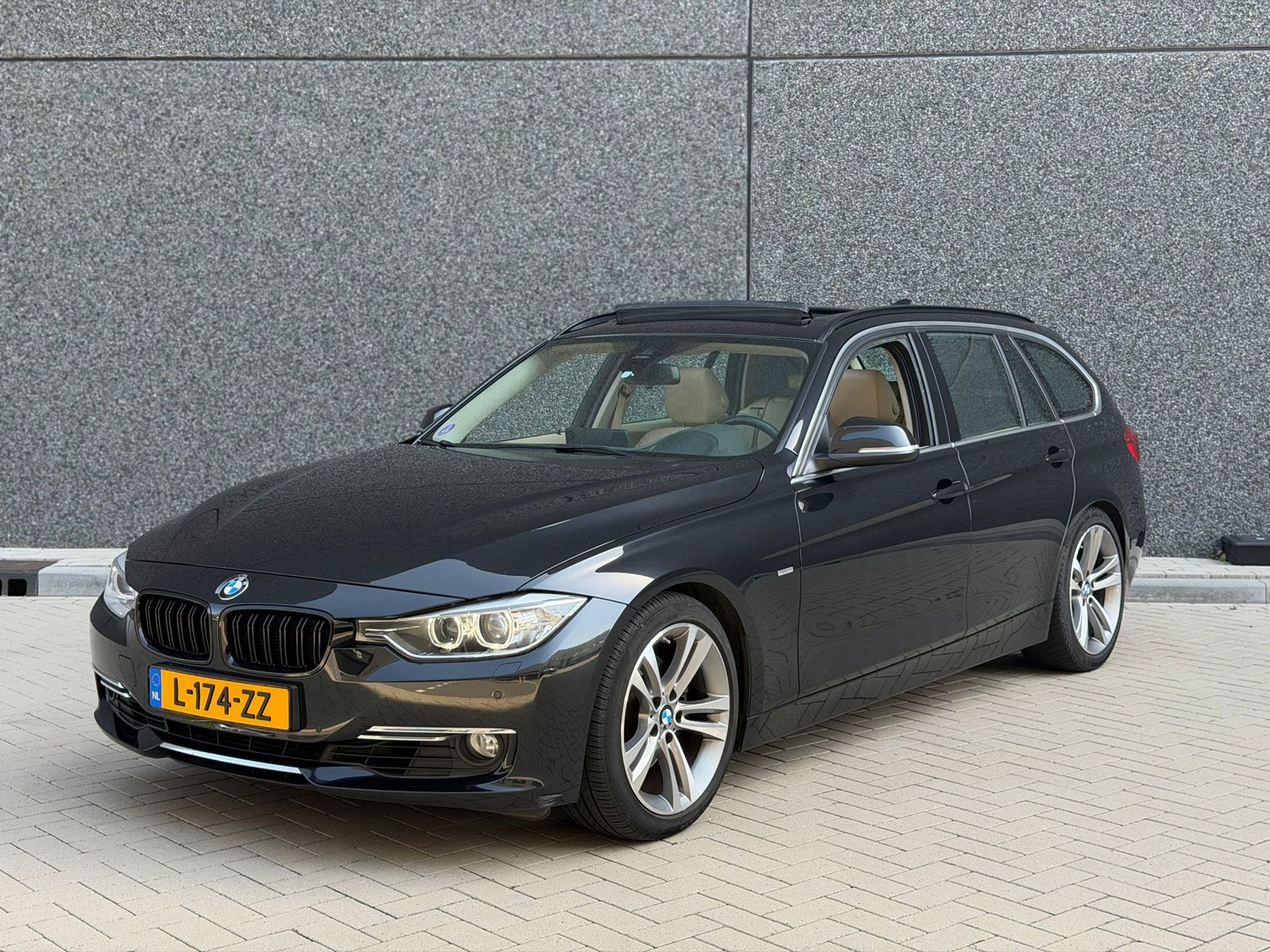 Foto van BMW 328i