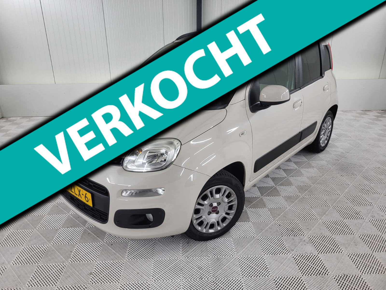 Fiat Panda 0.9 TwinAir Lounge, Automaat, Trekhaak, Parkeersensoren 2012 - voorkant