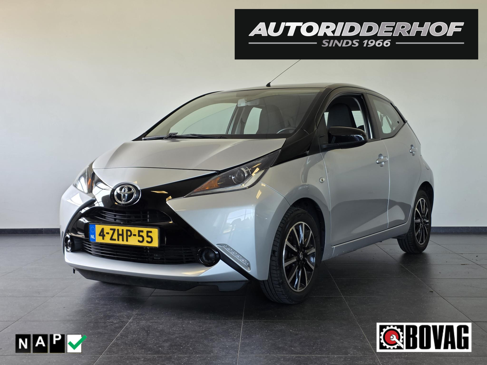 Toyota Toyota Aygo 1.0 VVT-i x-play 2015 - voorkant