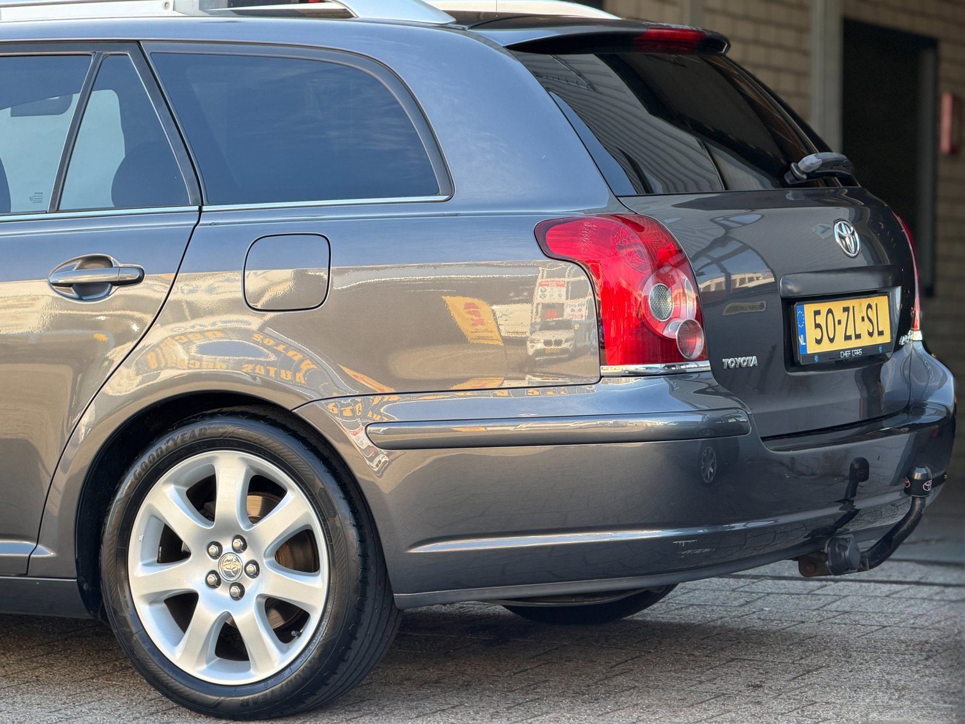 Foto van Toyota Toyota Avensis