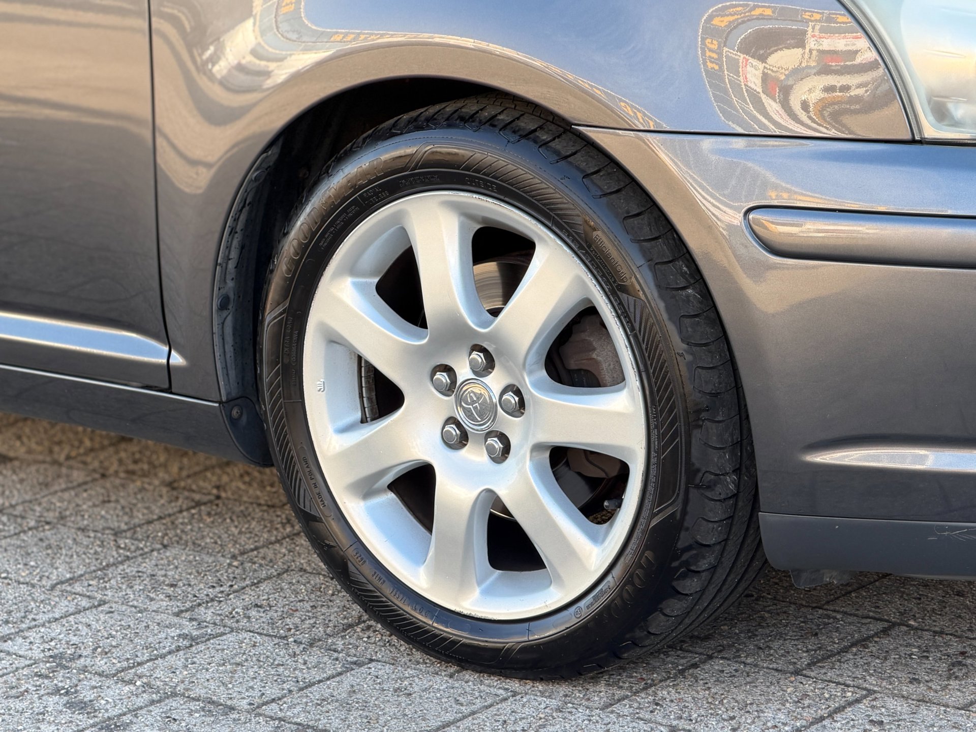 Foto van Toyota Toyota Avensis