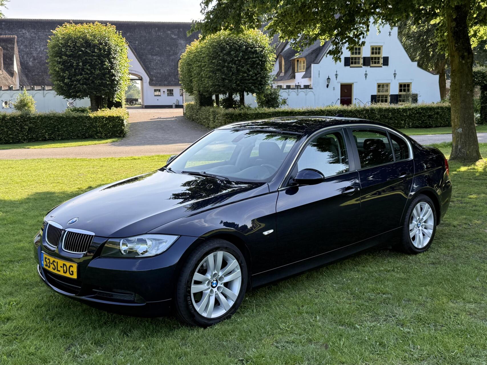 BMW 3er Reihe 325i Automaat 72814 km NAP 1e eigenaar zeer mooi 2006 - voorkant