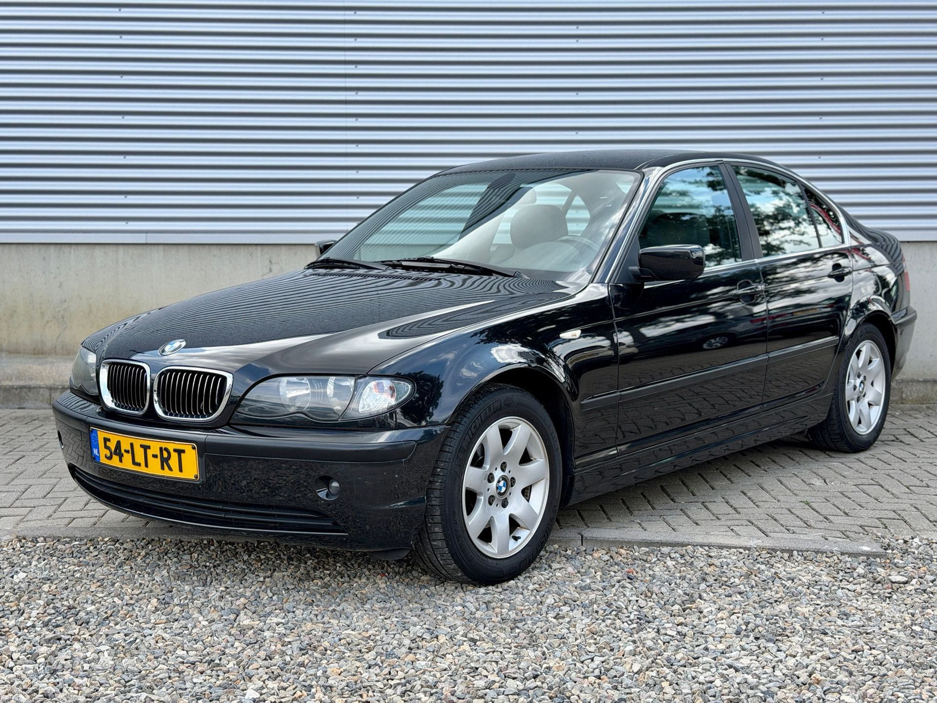 BMW 3er Reihe 320i Special Executive [ 6 Cilinder,leer,ecc,navi,lmv,pdc ] 2003 - voorkant