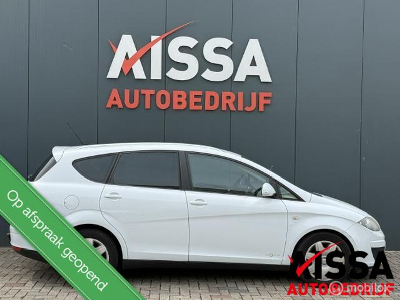 Seat Altea XL 1.6 TDI Ecomotive Businessline COPA CRUISE CLIMA NAVI NAP 2013 - voorkant