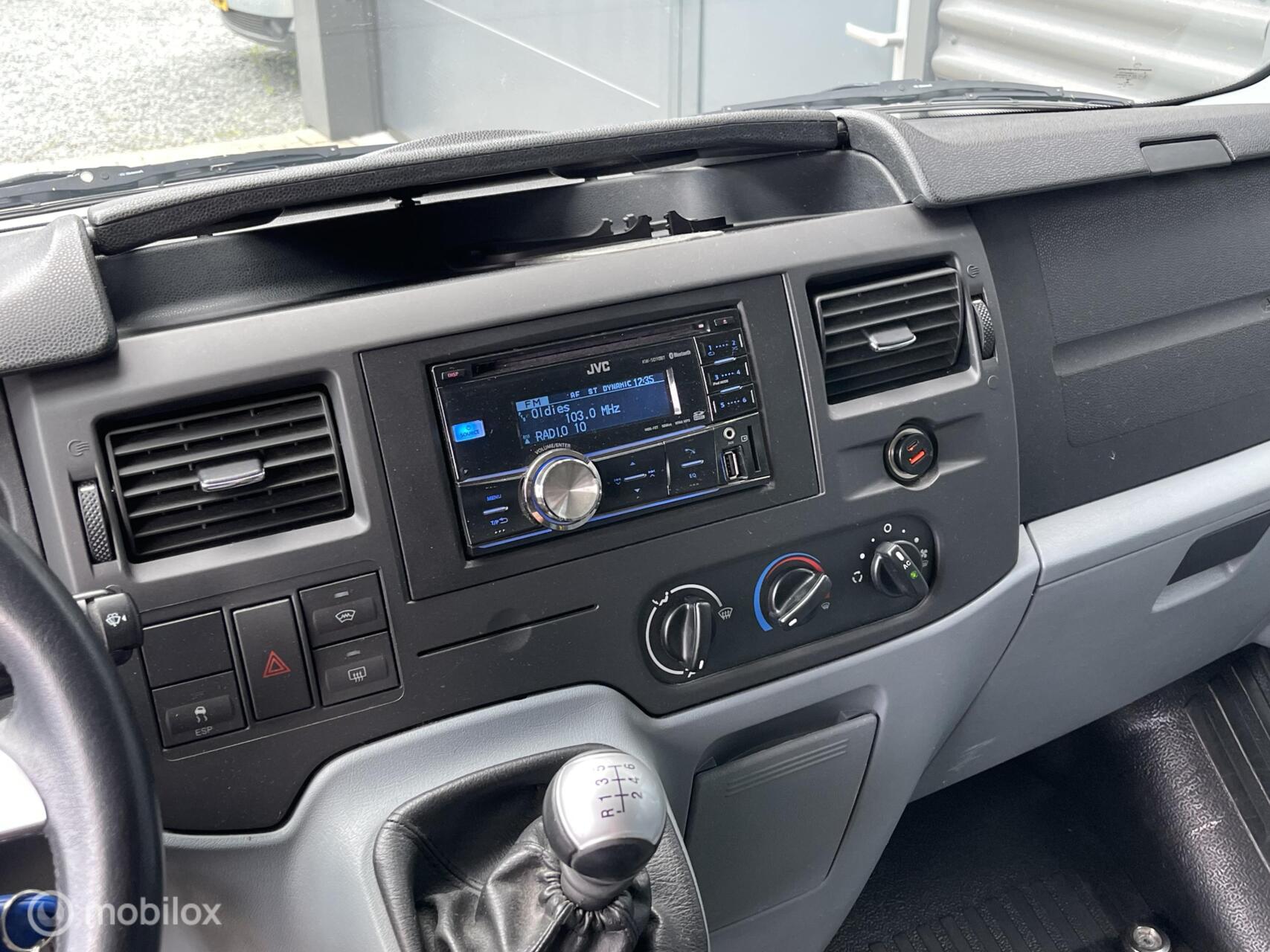 Foto van Ford Transit 260s Van LR 115 4.36