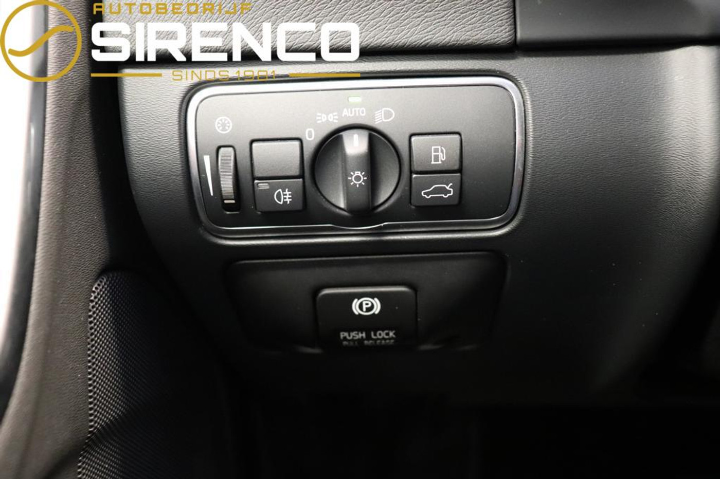 Foto van Volvo V60 Plug In Hybrid
