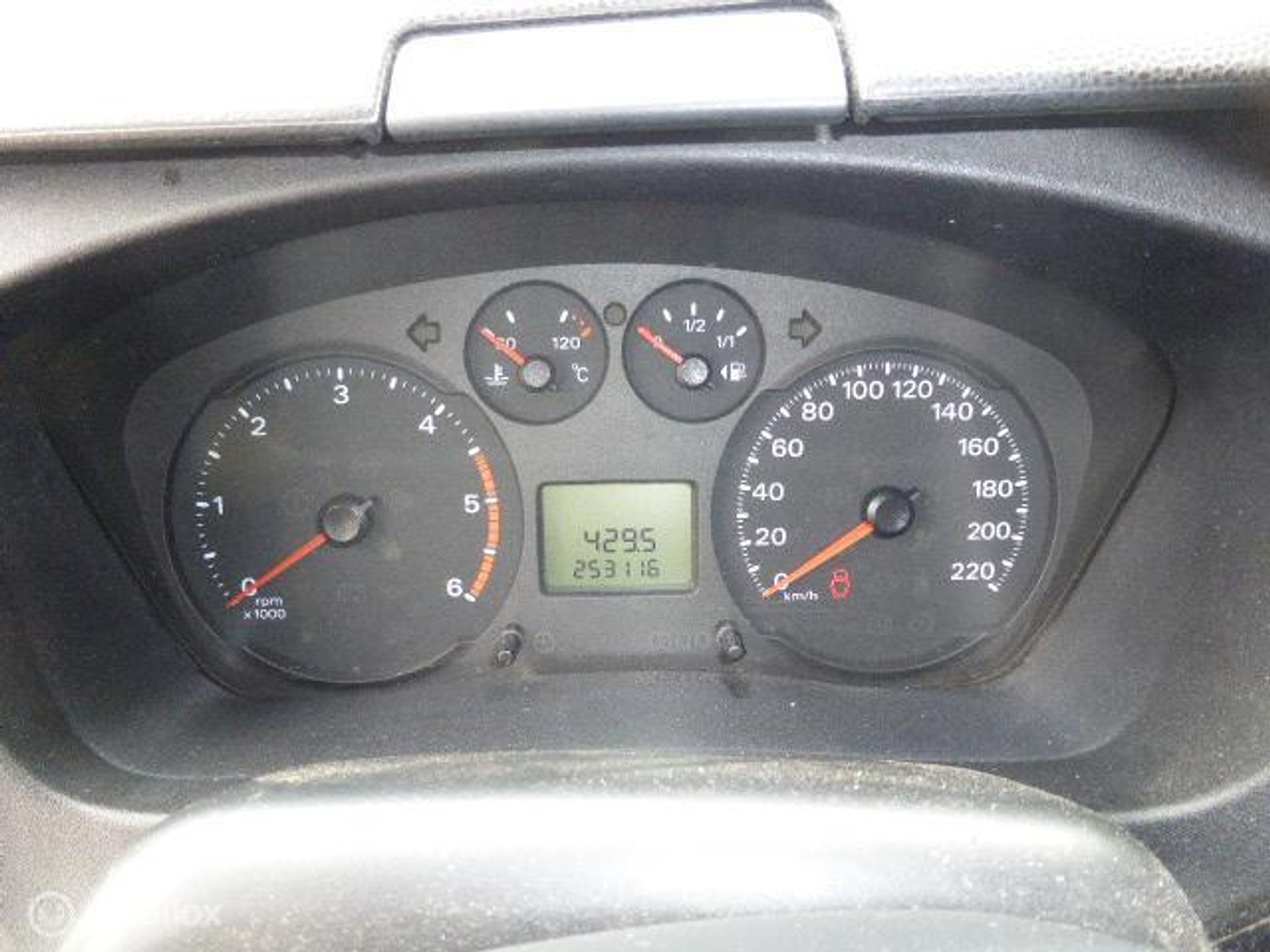 Foto van Ford Transit 260s Van 85dpf LR 4.23