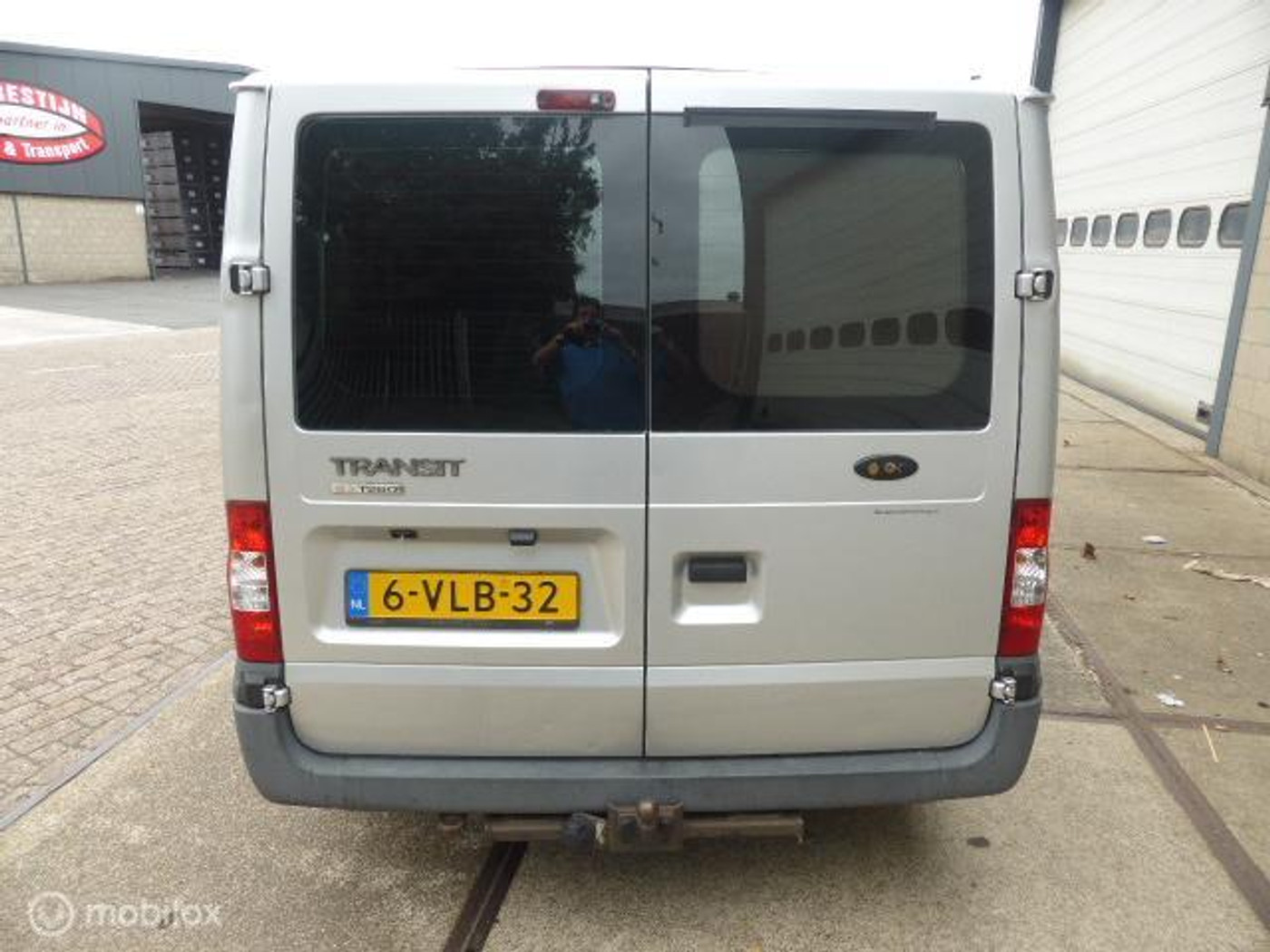 Foto van Ford Transit 260s Van 85dpf LR 4.23