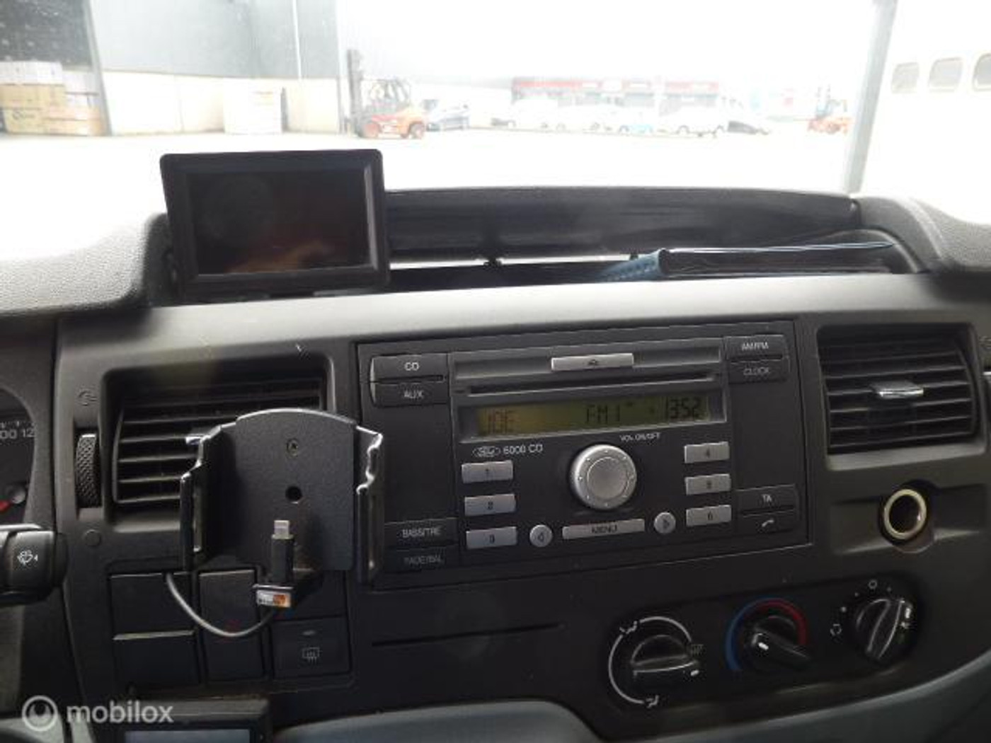 Foto van Ford Transit 260s Van 85dpf LR 4.23