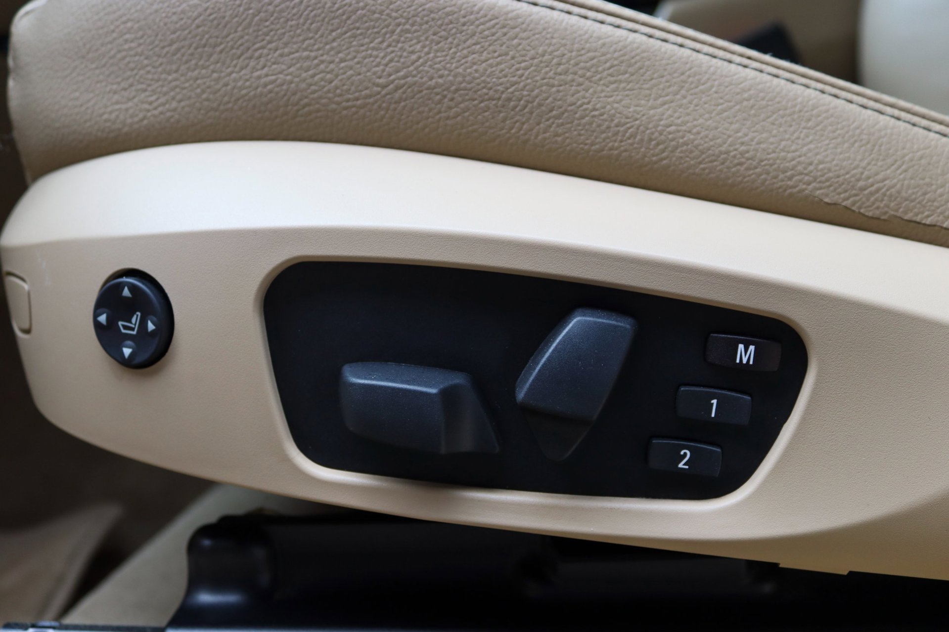 Foto van BMW X3 xDrive 28i