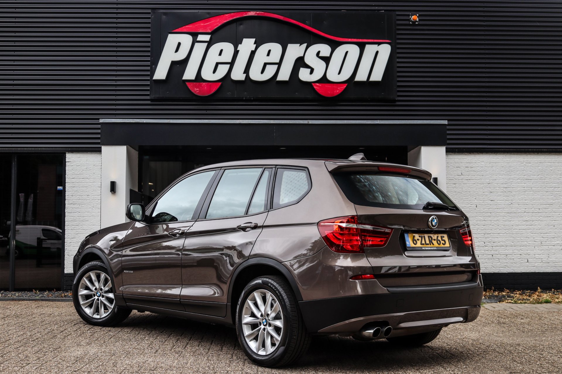 Foto van BMW X3 xDrive 28i