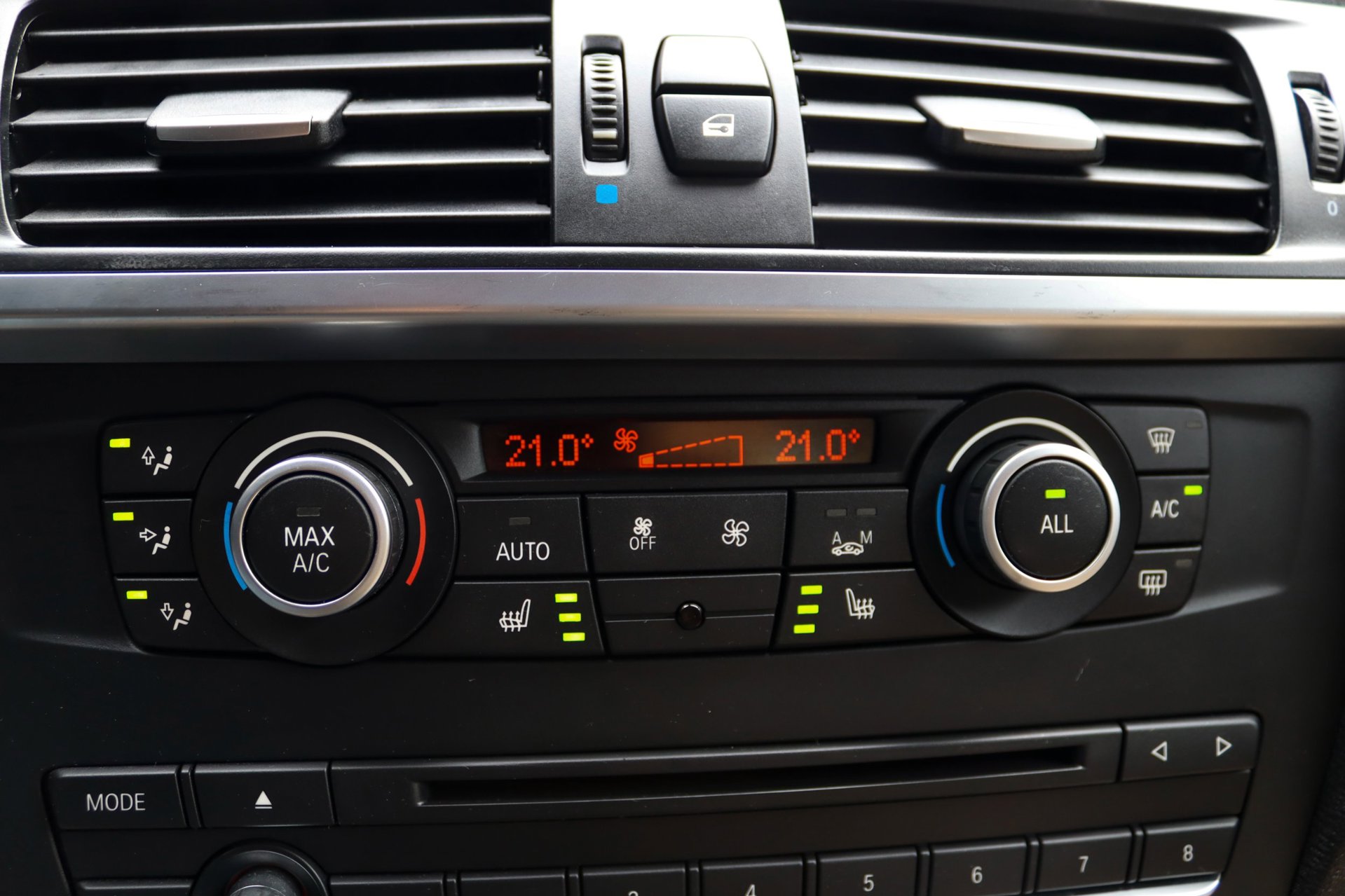 Foto van BMW X3 xDrive 28i