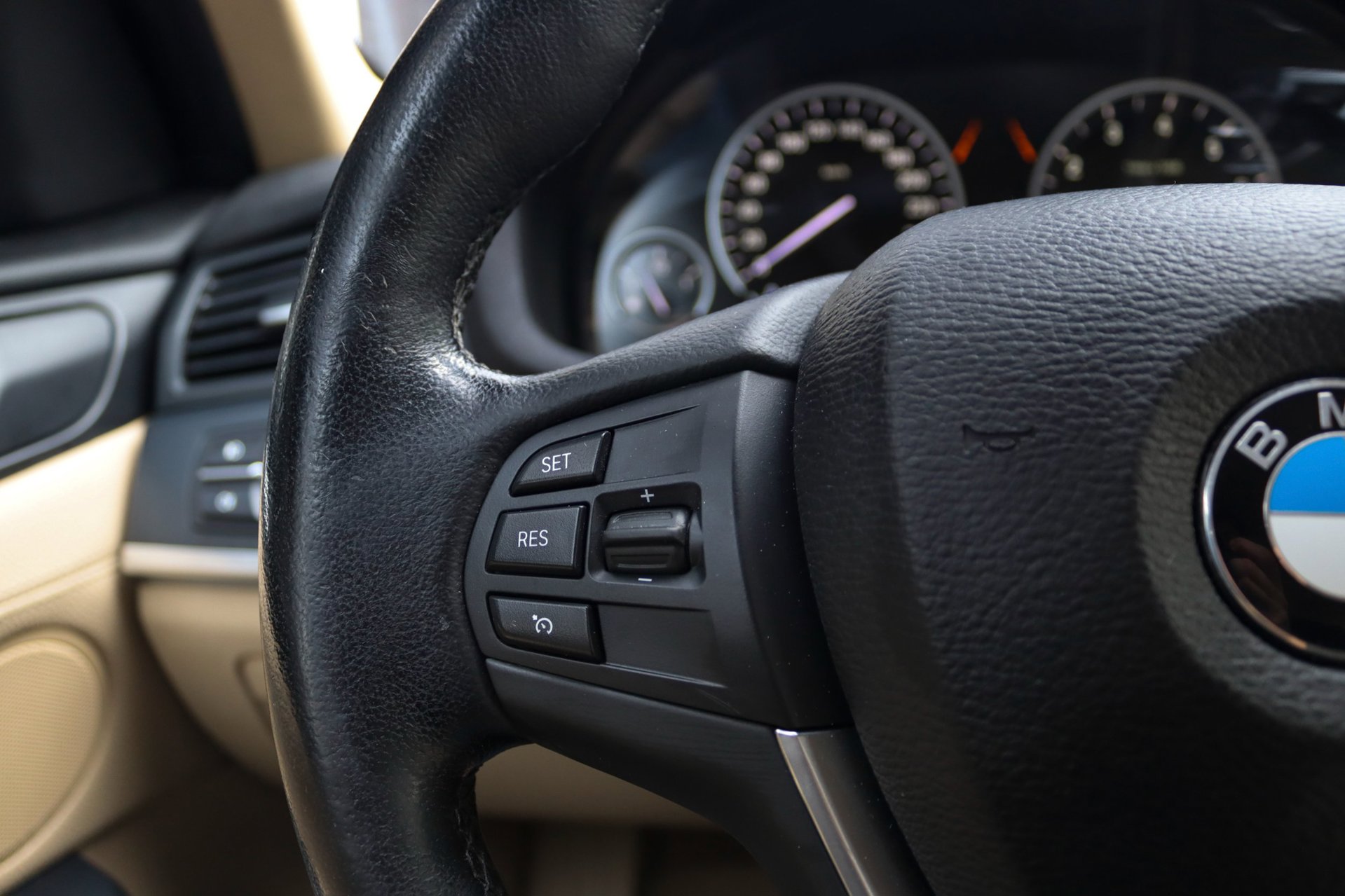 Foto van BMW X3 xDrive 28i