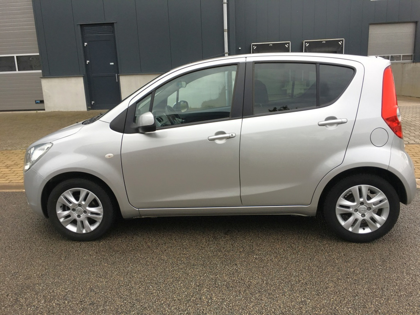Foto van Opel Agila