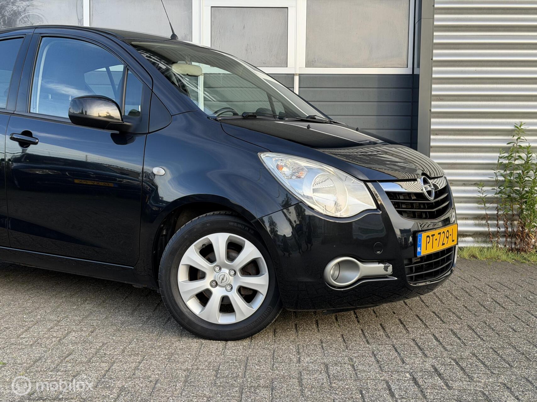 Foto van Opel Agila