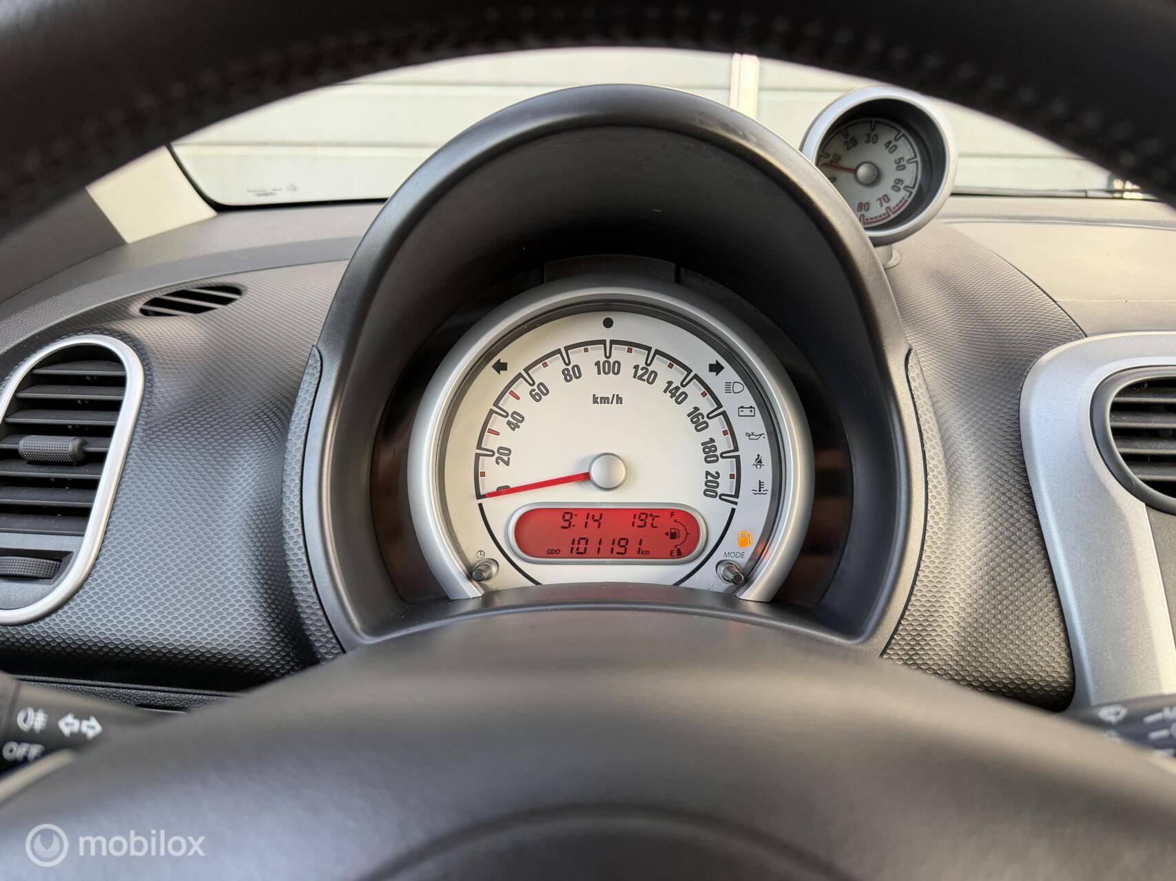 Foto van Opel Agila