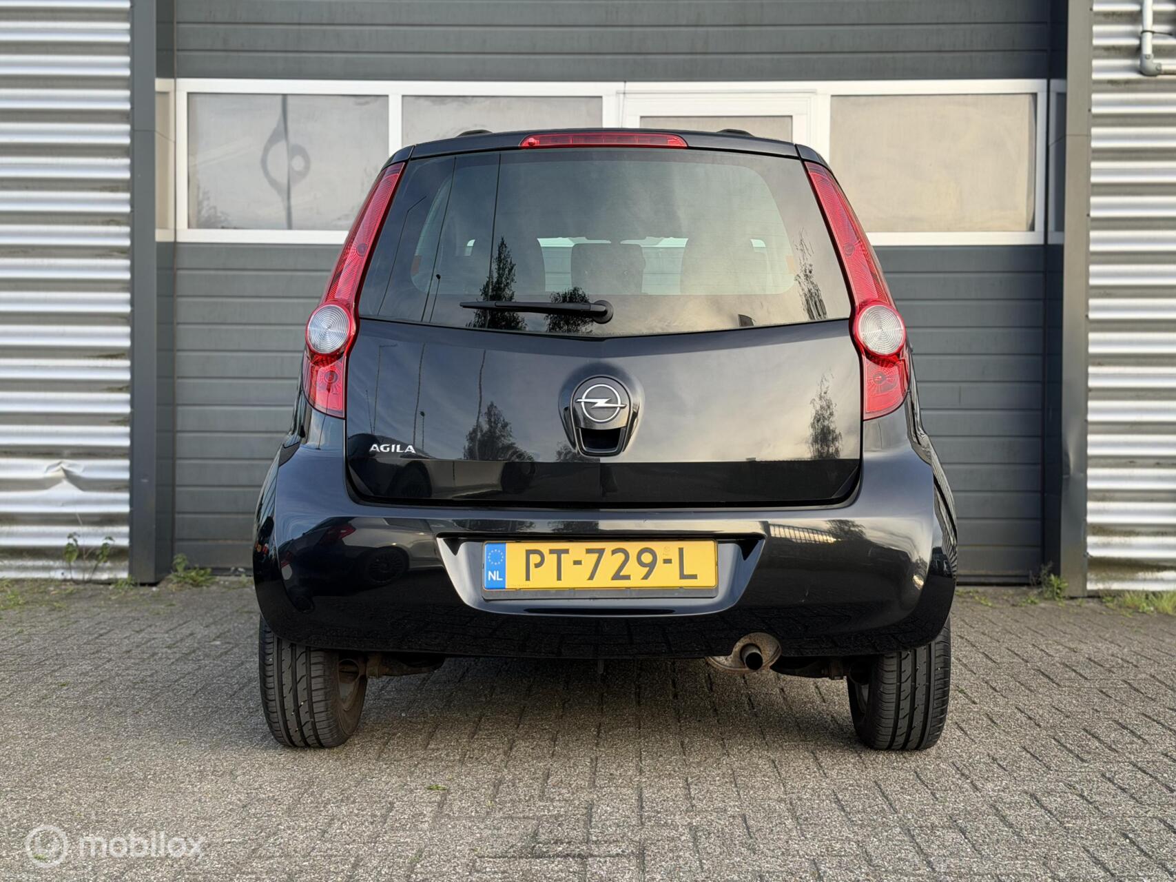 Foto van Opel Agila