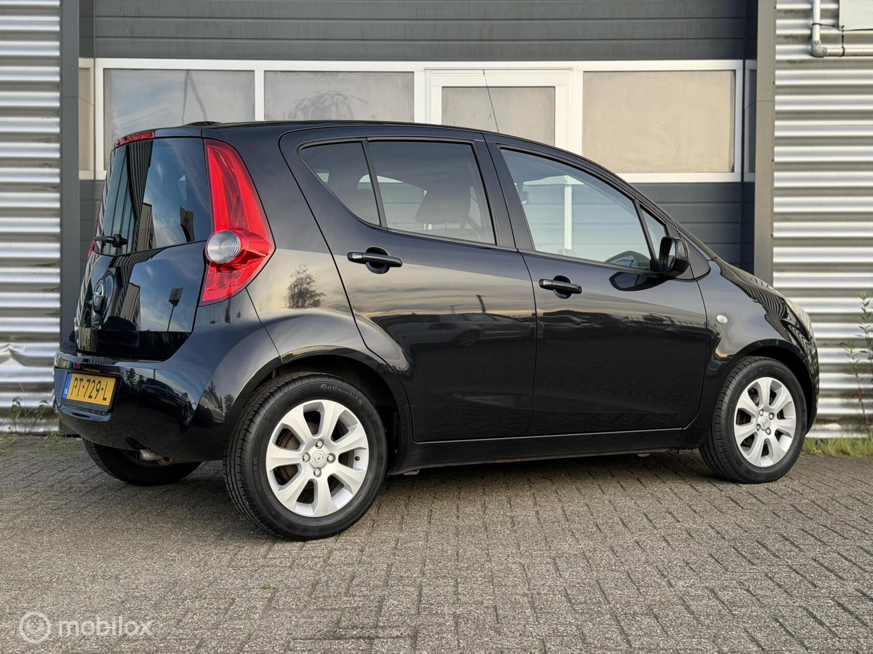Foto van Opel Agila