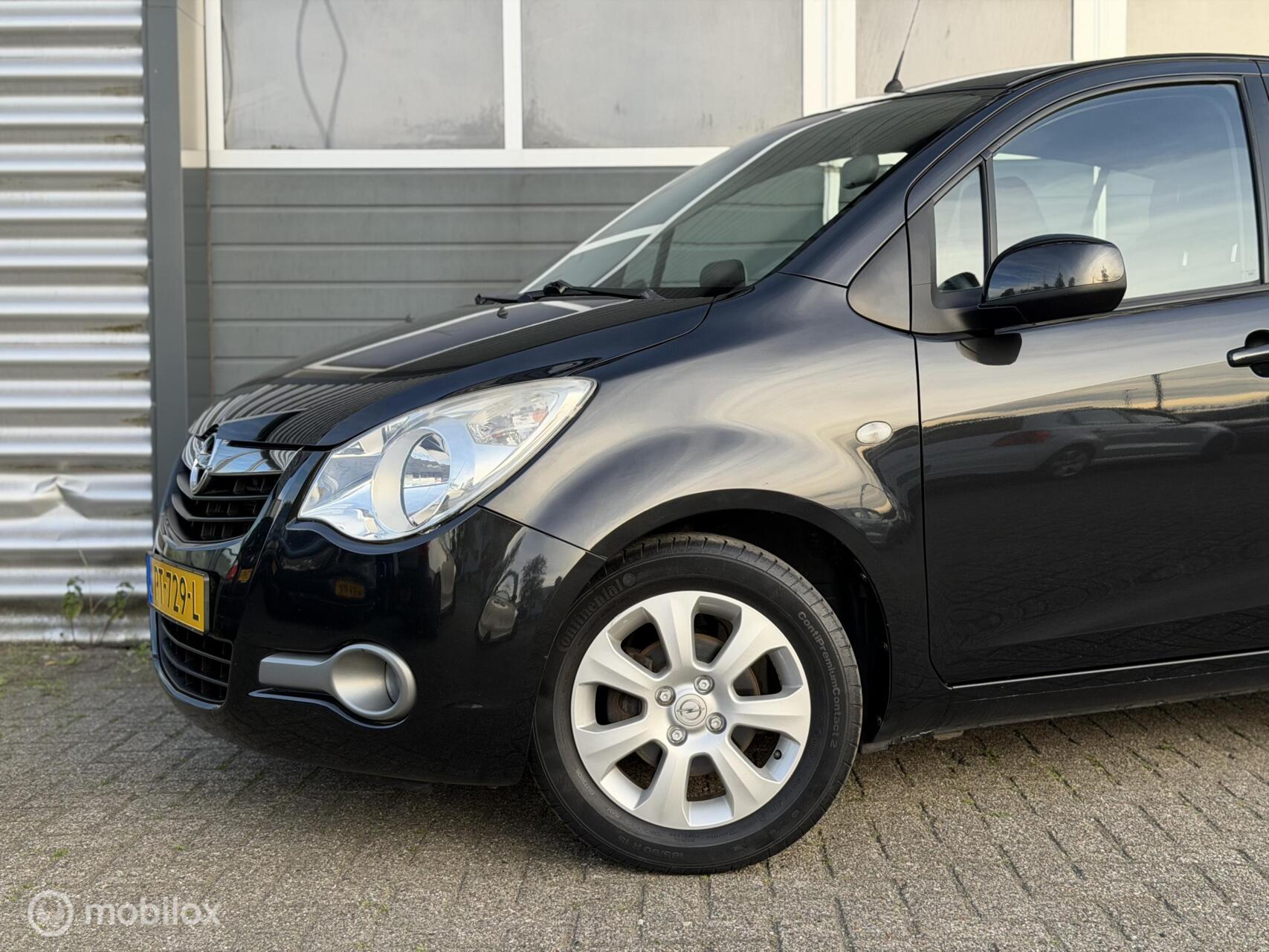 Foto van Opel Agila