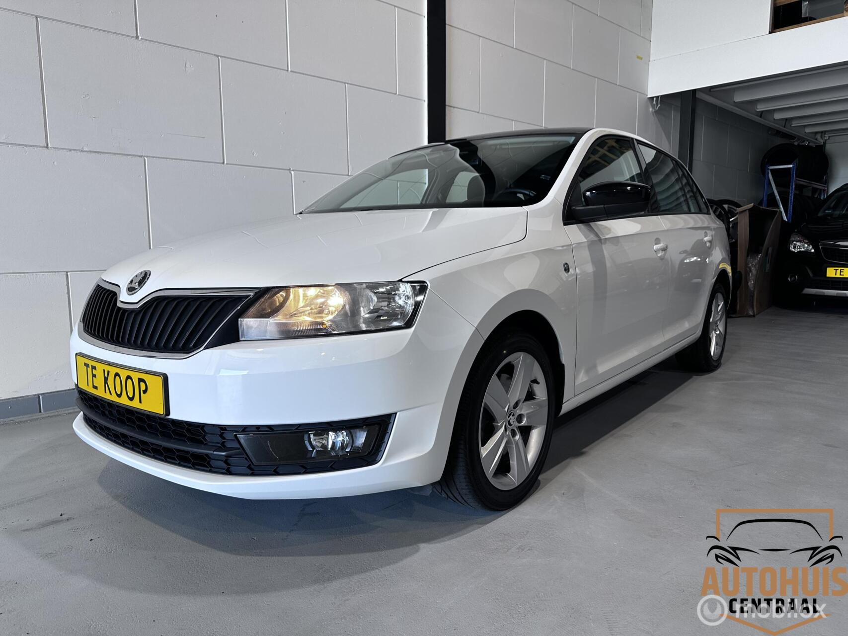 Skoda Rapid 1.2 TSI Greentech Style Edition*Pano 2015 - voorkant