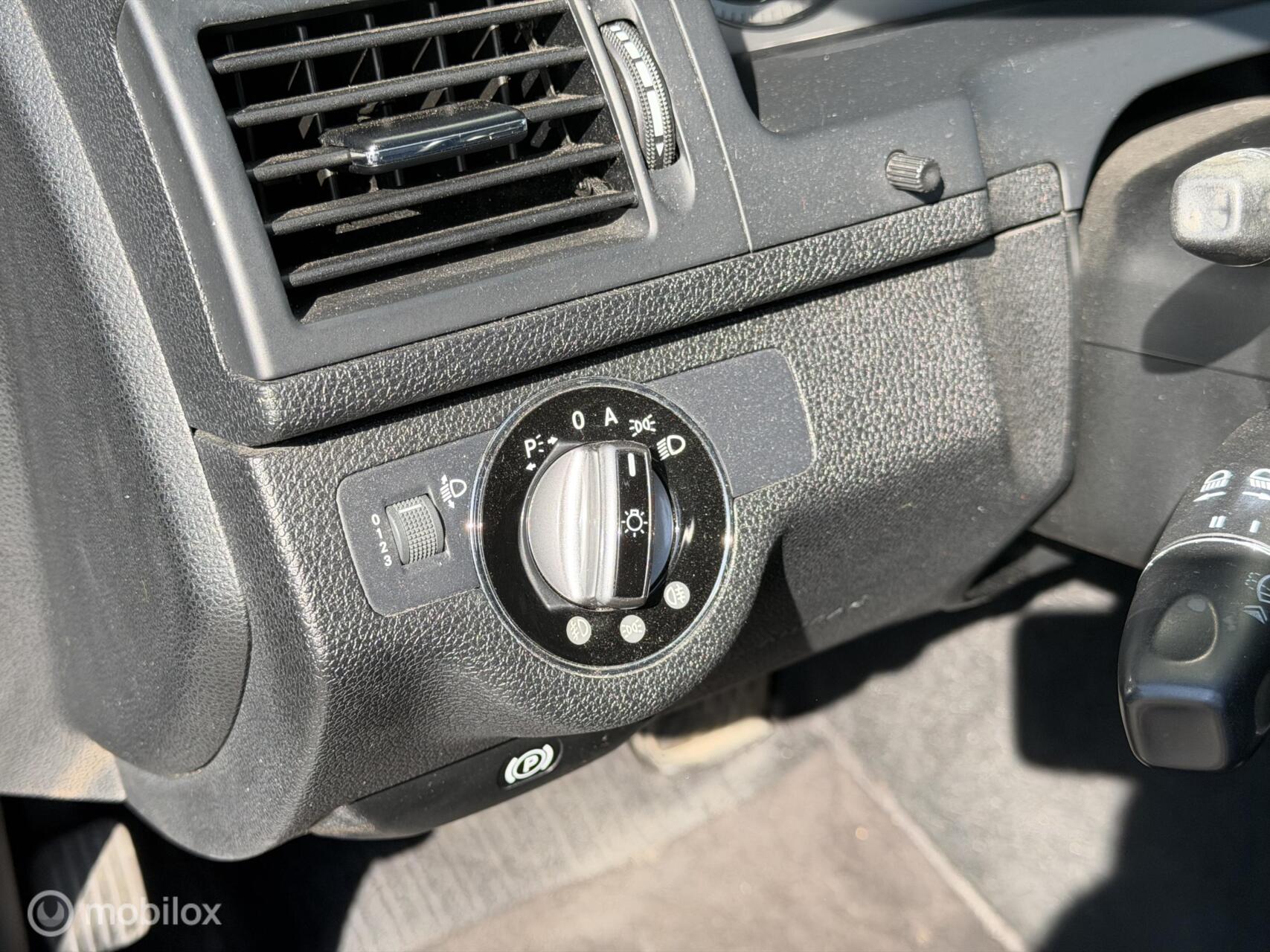 Foto van Mercedes-Benz C 200 Kompressor